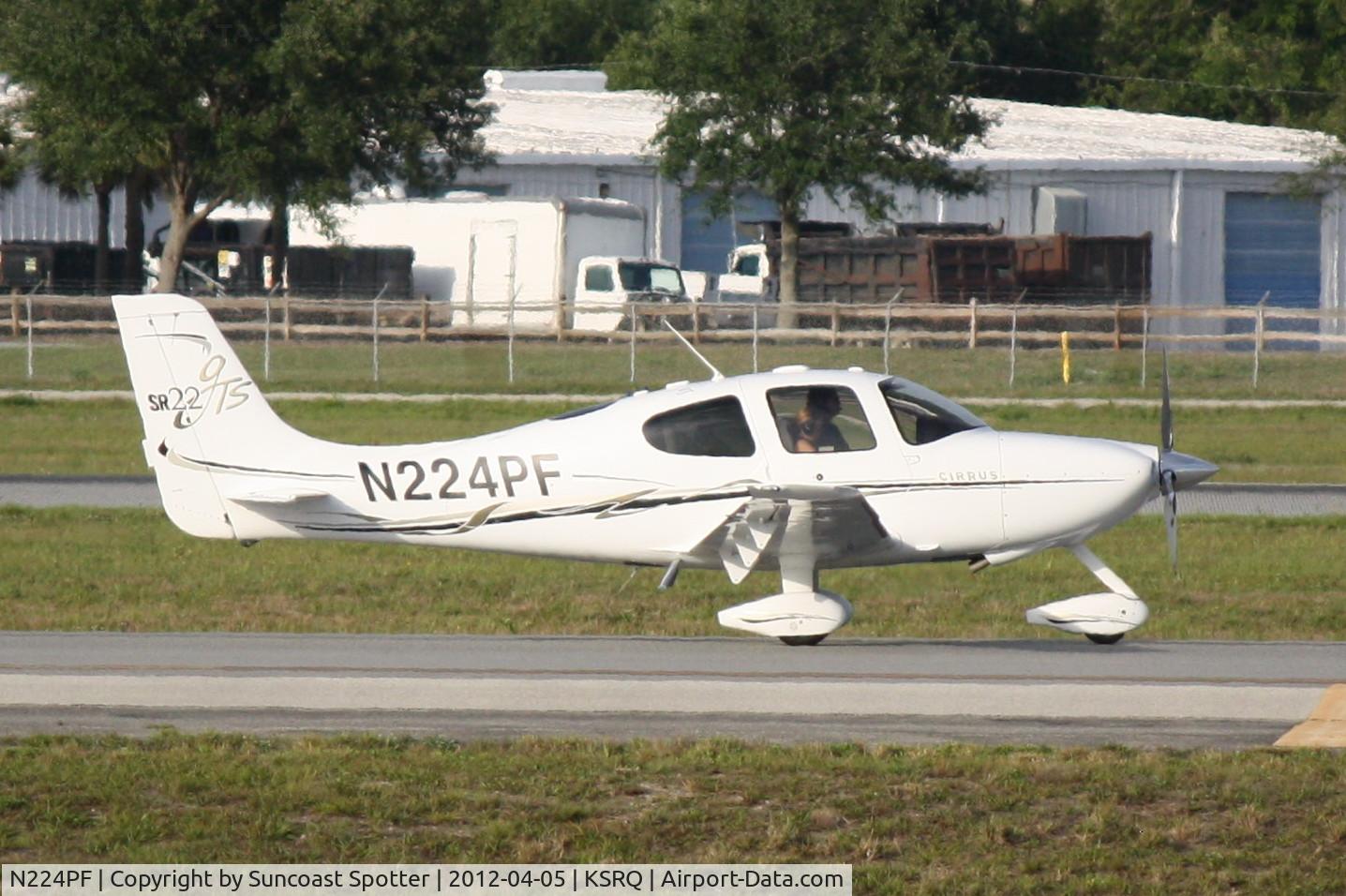 N224PF, 2006 Cirrus SR22 C/N 1917, N224PF taxis for departure at Sarasota-Bradenton International Airport
