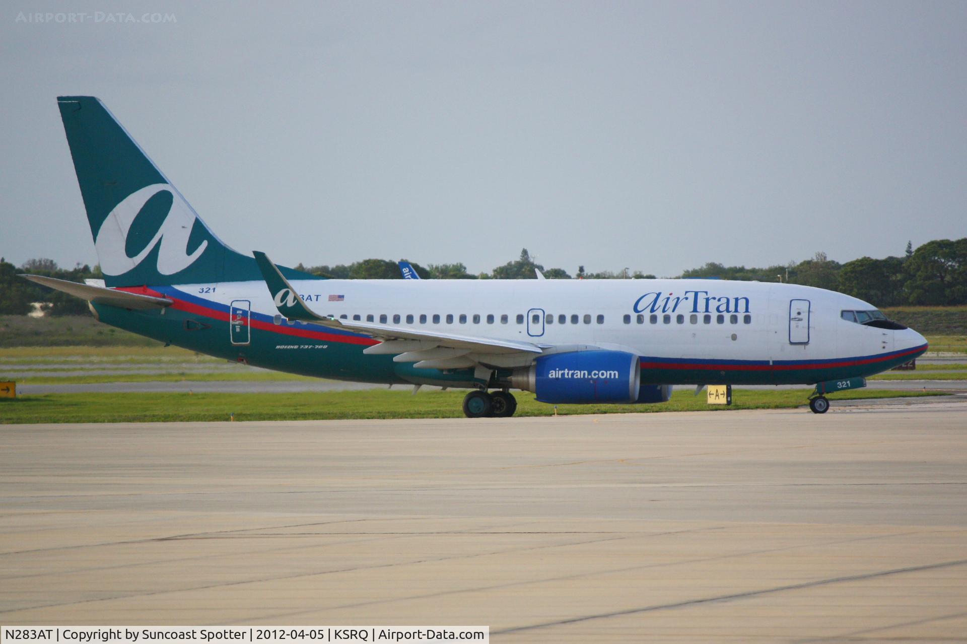 N283AT, 2006 Boeing 737-7BD C/N 34479, AirTran Flight 829 taxis for departure at Sarasota-Bradenton International Airport