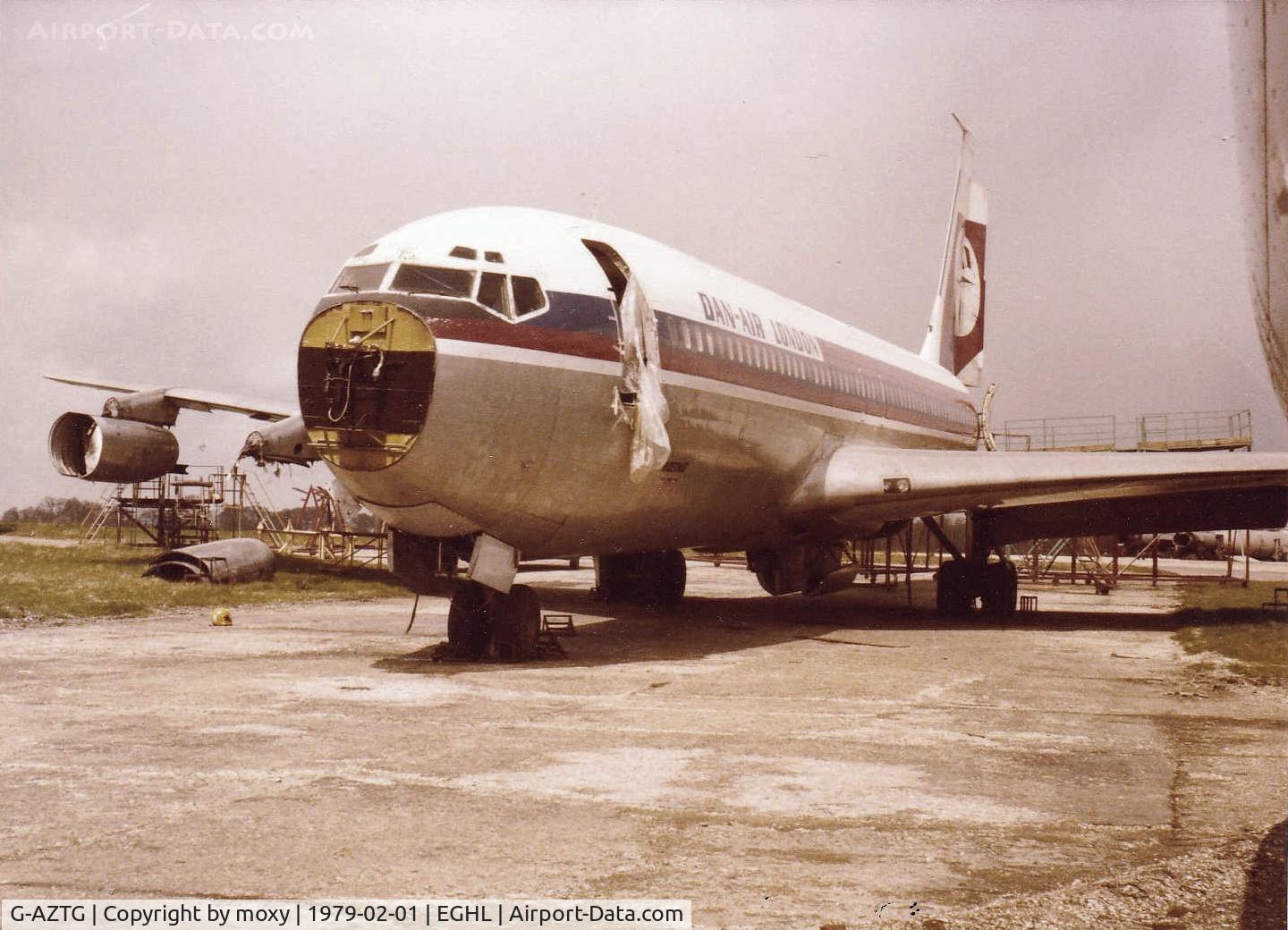 G-AZTG, 1959 Boeing 707-321 C/N 17600, Dan Air Boeing 707-321 being scrapped at Lasham. Ex N722PA