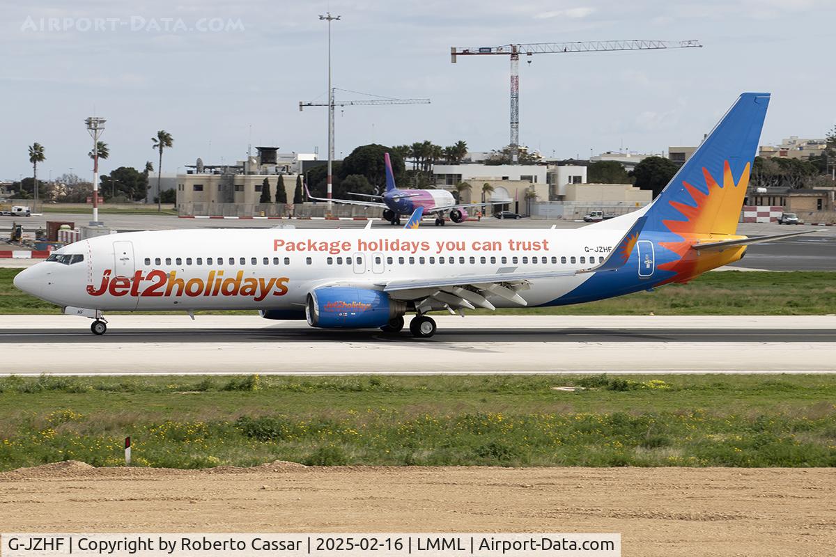 G-JZHF, 1999 Boeing 737-8K2 C/N 28378, Runway 31