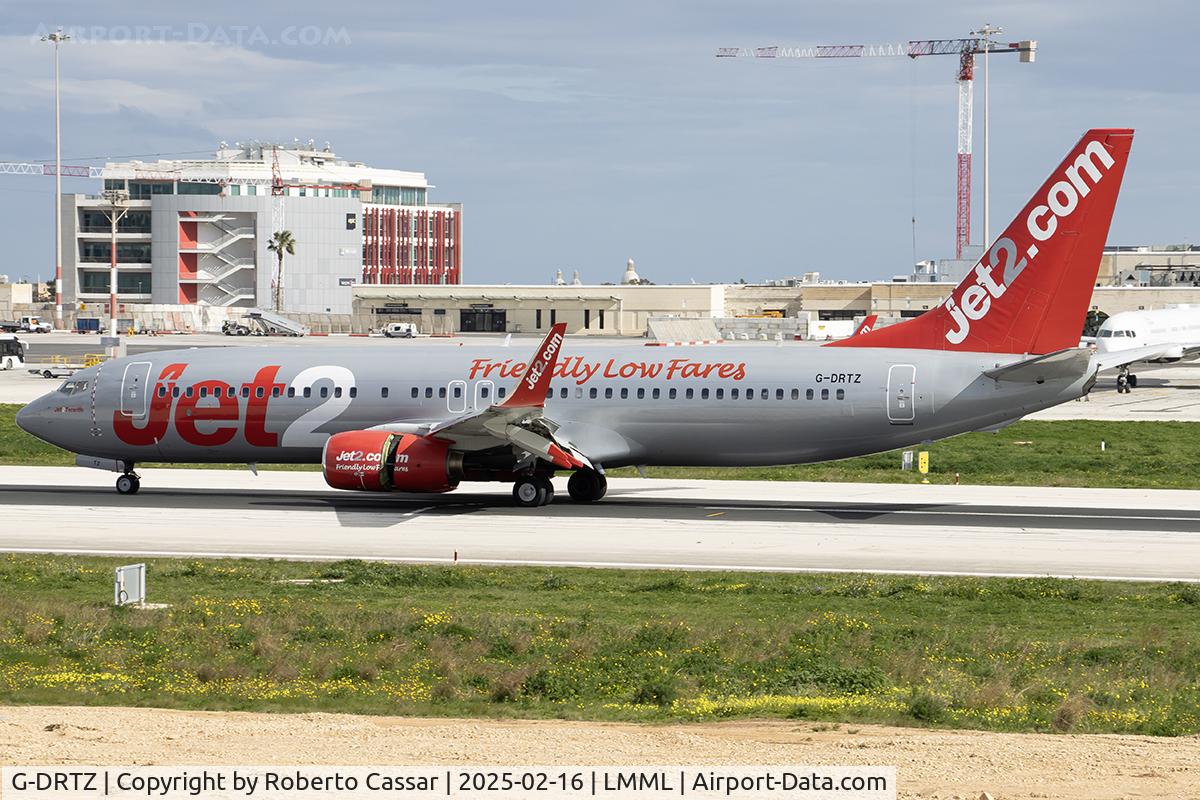 G-DRTZ, 2004 Boeing 737-8AS C/N 33557, Runway 31