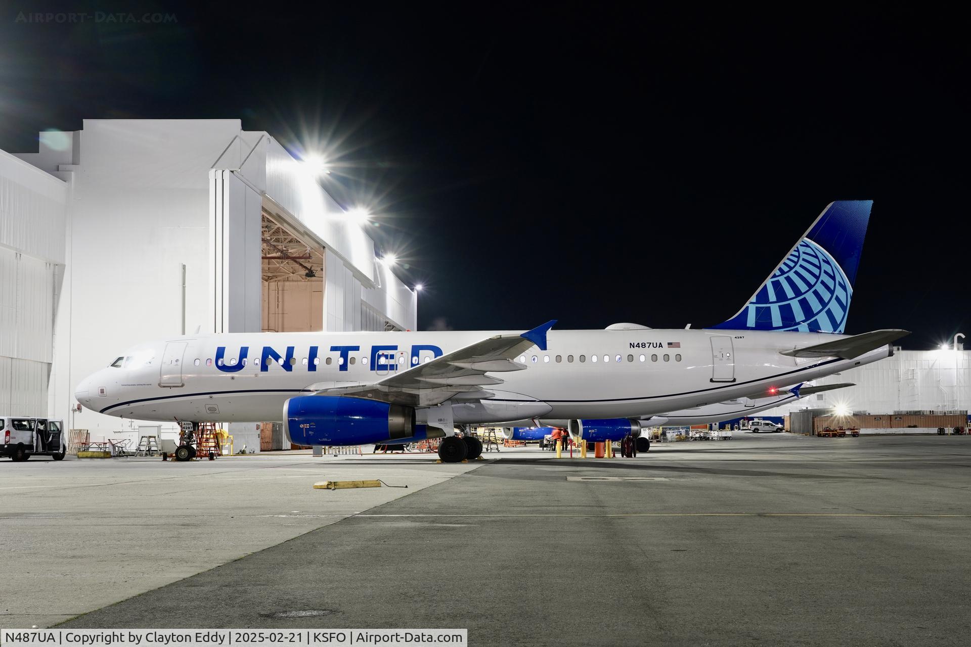 N487UA, 2002 Airbus A320-232 C/N 1669, SFO 2025