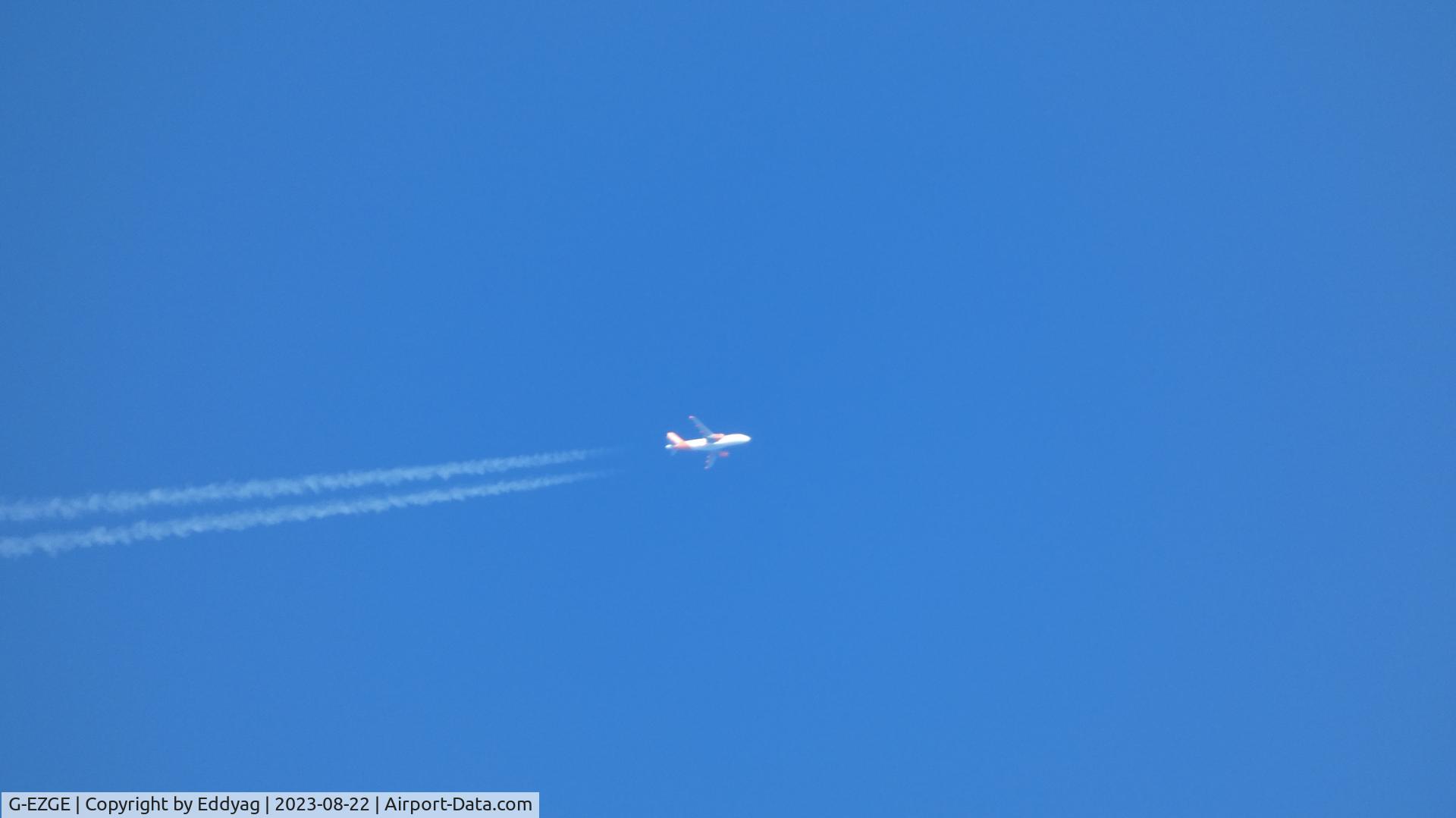 G-EZGE, 2011 Airbus A319-111 C/N 4624, easyJet