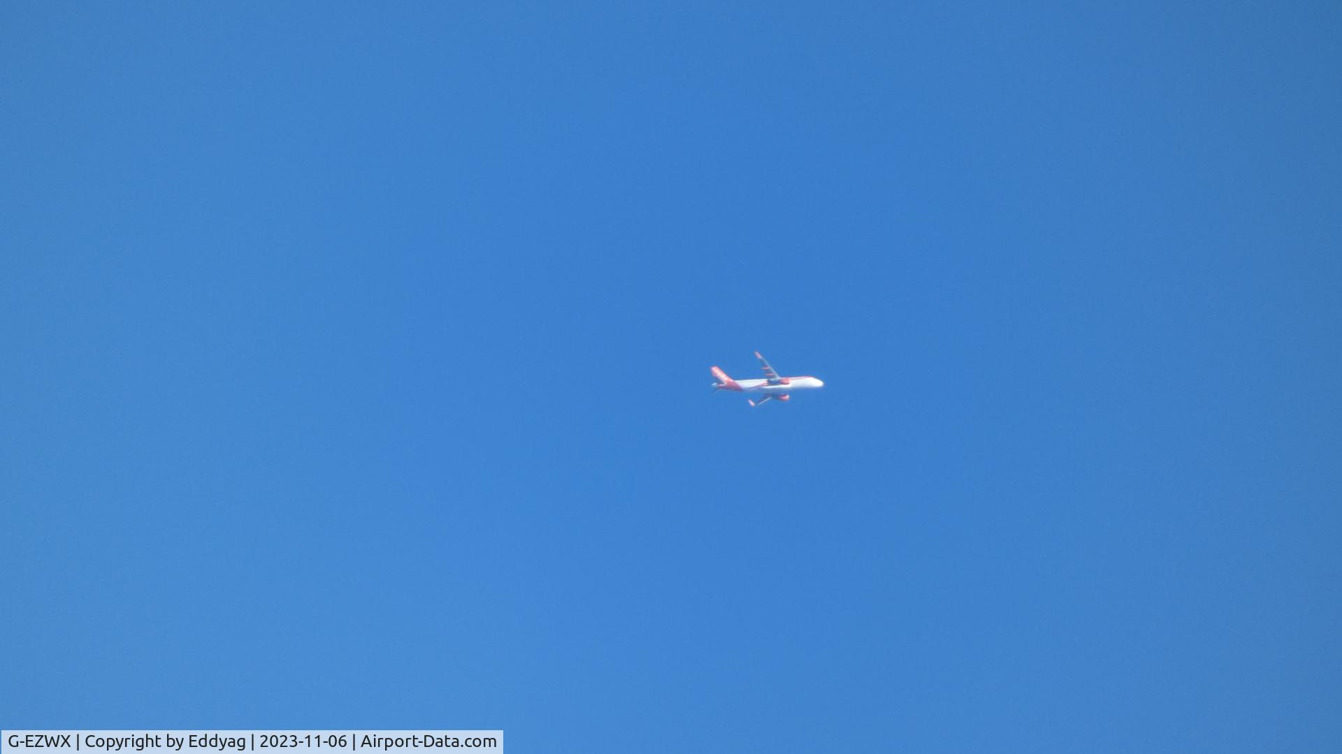 G-EZWX, 2014 Airbus A320-214 C/N 6192, easyJet