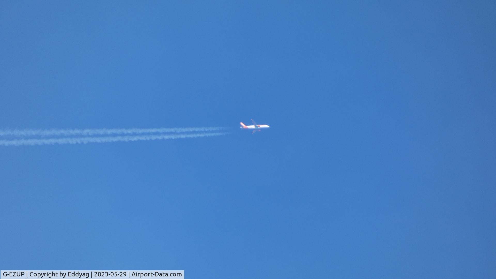 G-EZUP, 2012 Airbus A320-214 C/N 5056, easyJet