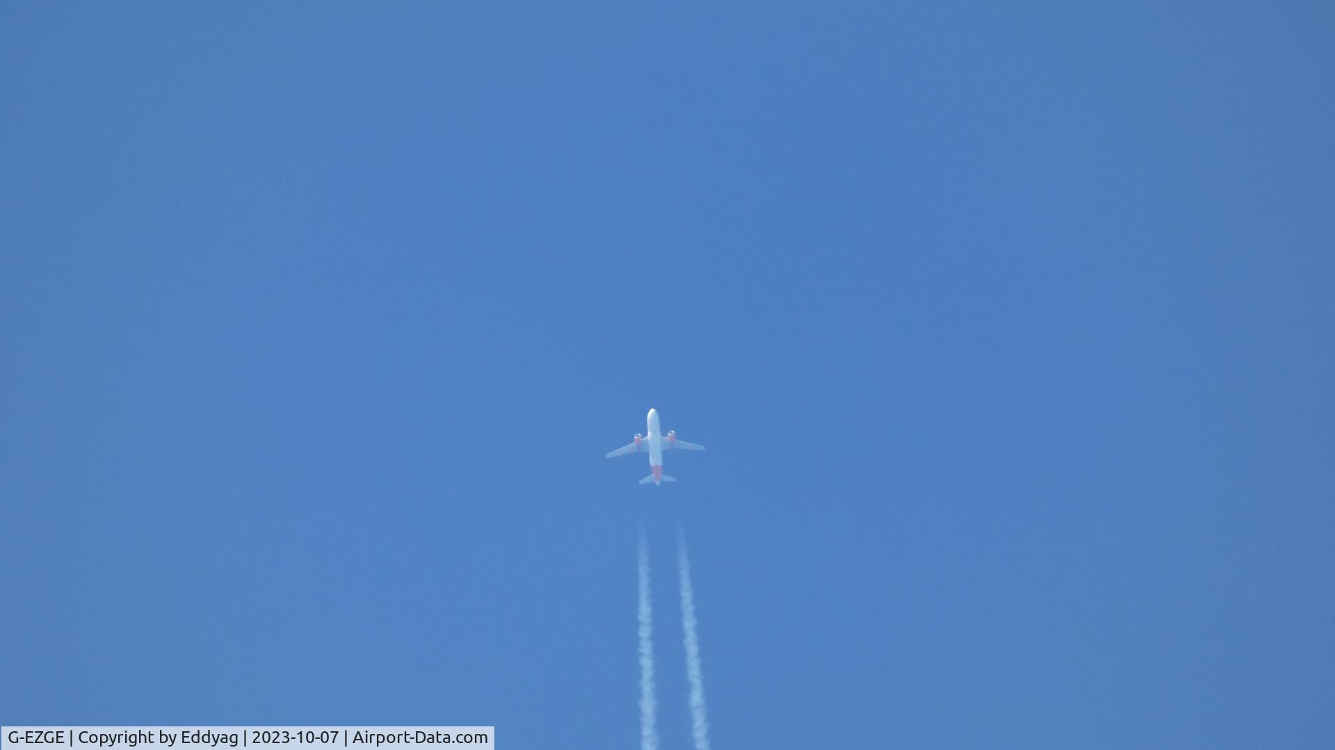 G-EZGE, 2011 Airbus A319-111 C/N 4624, easyJet