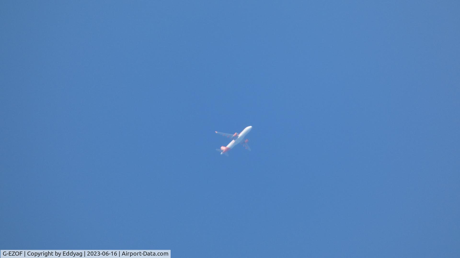 G-EZOF, 2015 Airbus A320-214 C/N 6525, easyJet