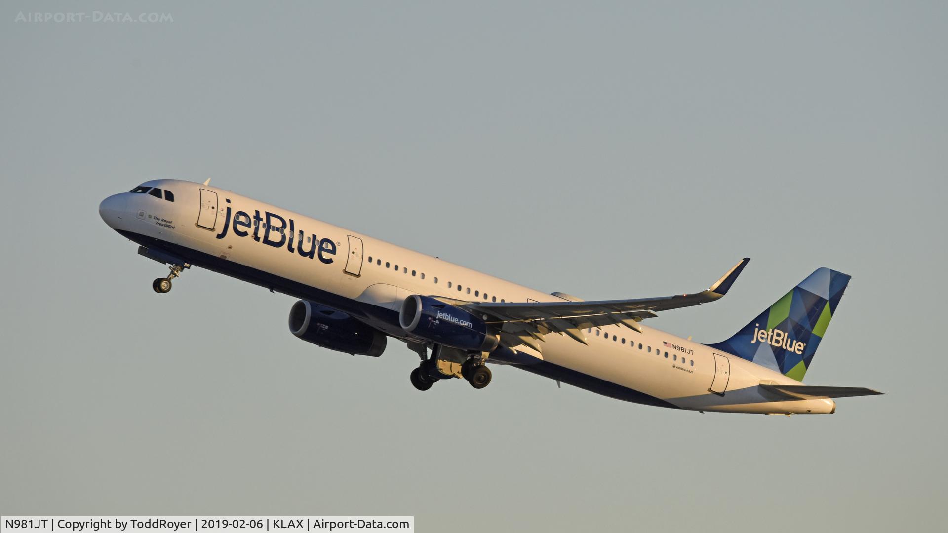 N981JT, 2016 Airbus A231-231 C/N 7692, Departing LAX on 25R