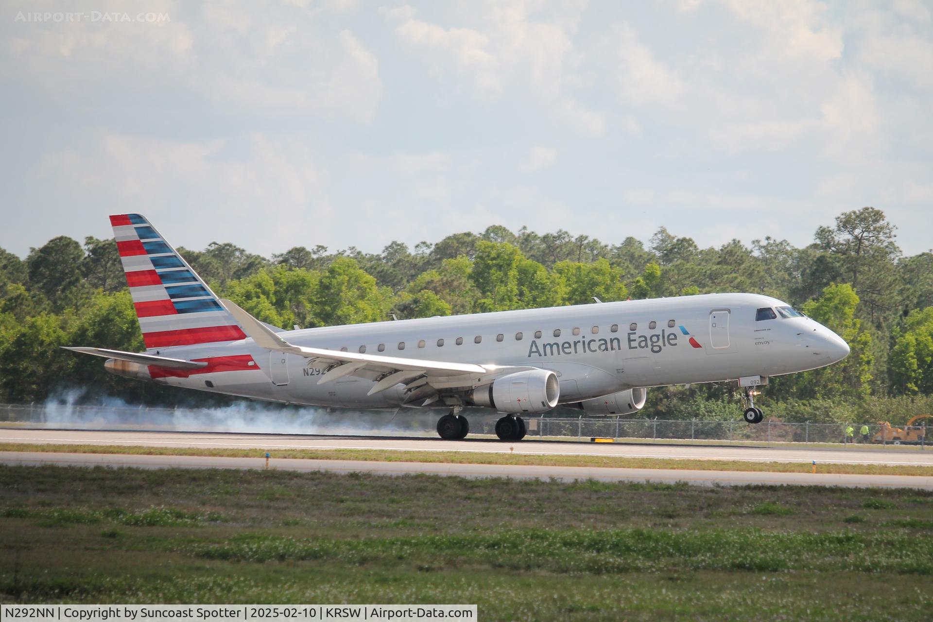 N292NN, 2020 Embraer 175LR (ERJ-170-200LR) C/N 17000843, American Flight 3690 operated by Envoy arrives on Runway 24 at Southwest Florida International Airport following flight from Reagan National Airport