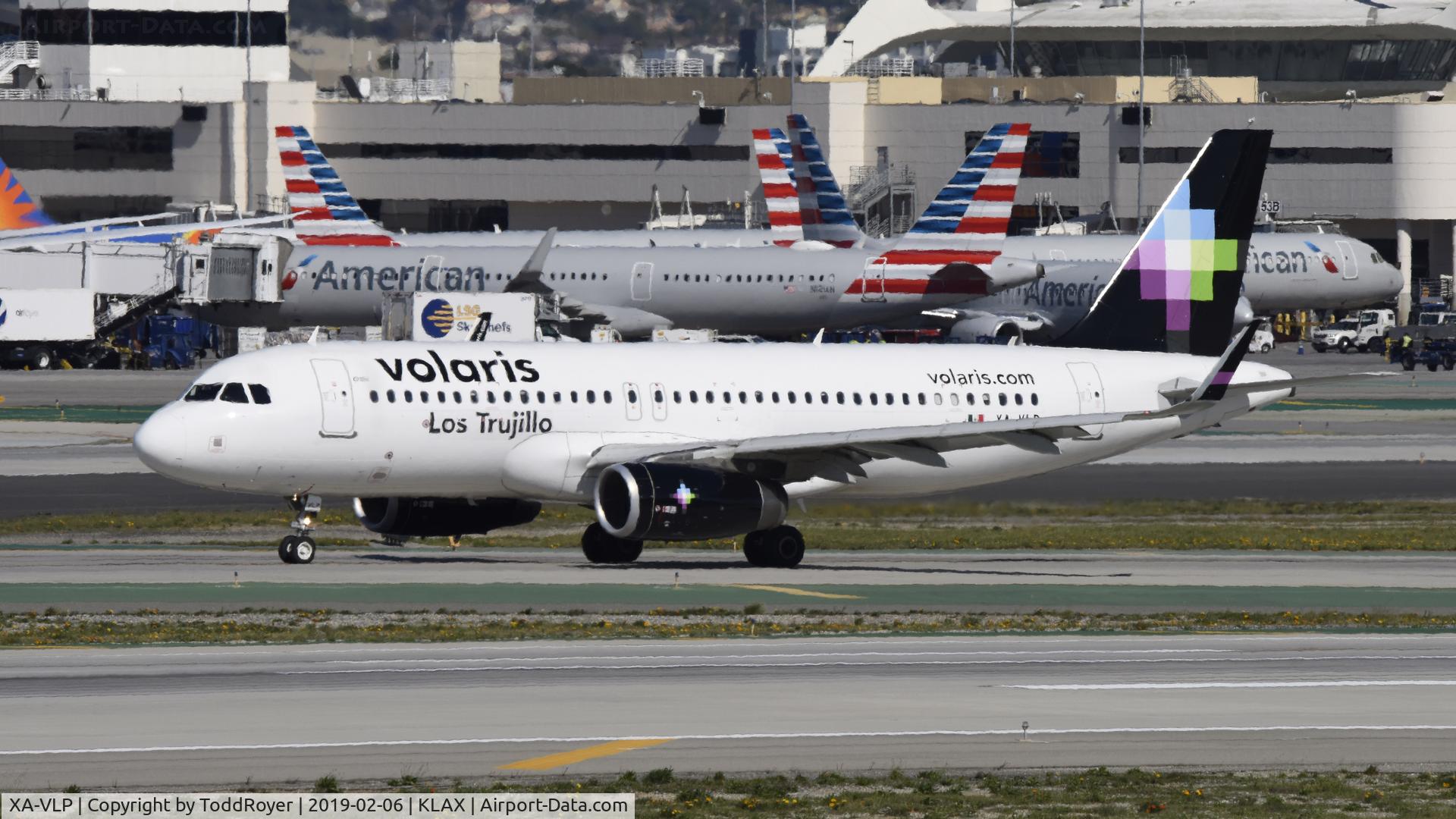XA-VLP, 2016 Airbus A320-233 C/N 7000, Arriving at LAX on 25L