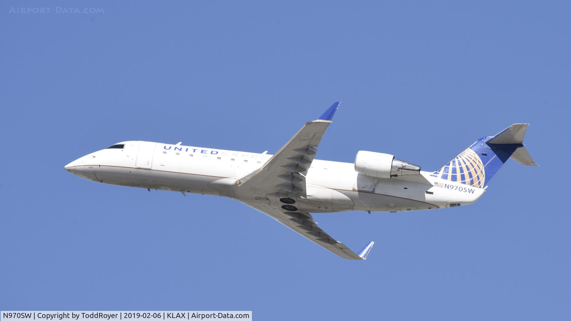 N970SW, 2003 Bombardier CRJ-200ER (CL-600-2B19) C/N 7881, Departing LAX on 25R