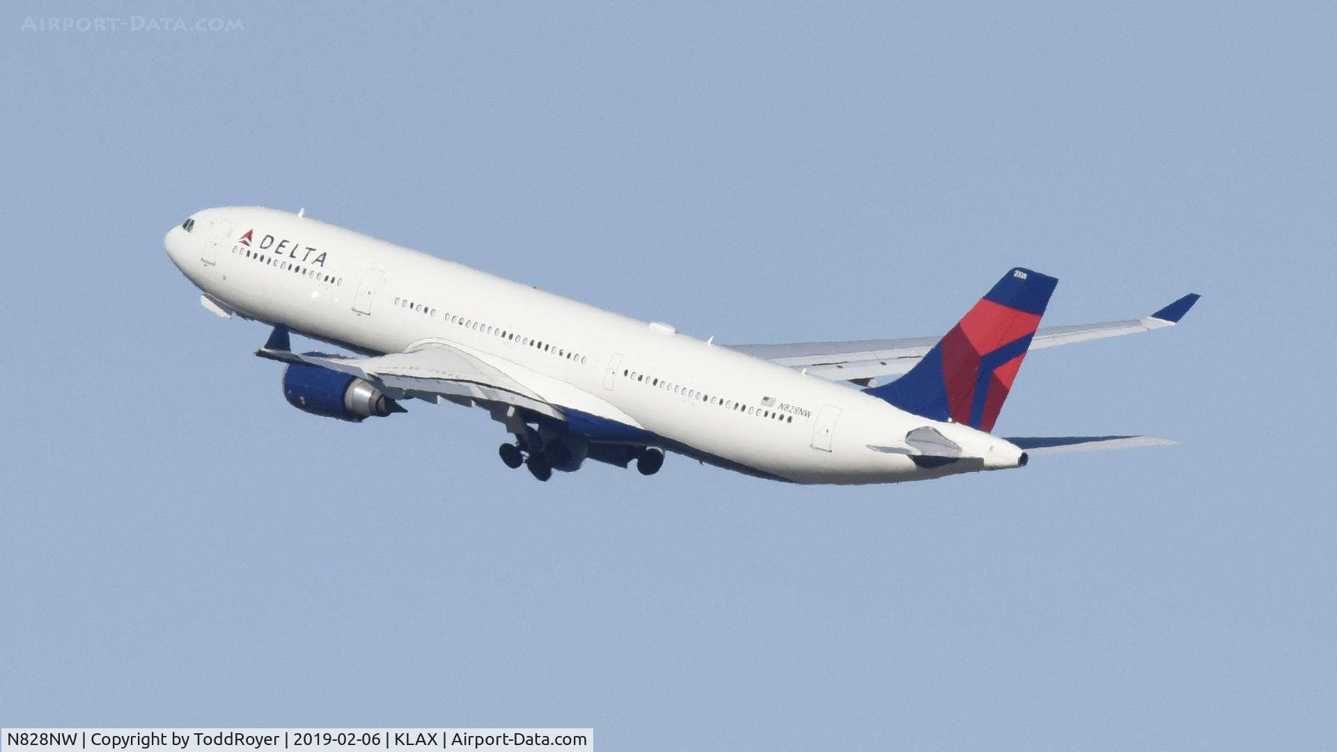 N828NW, 2016 Airbus A330-302 C/N 1720, Departing LAX on 24L