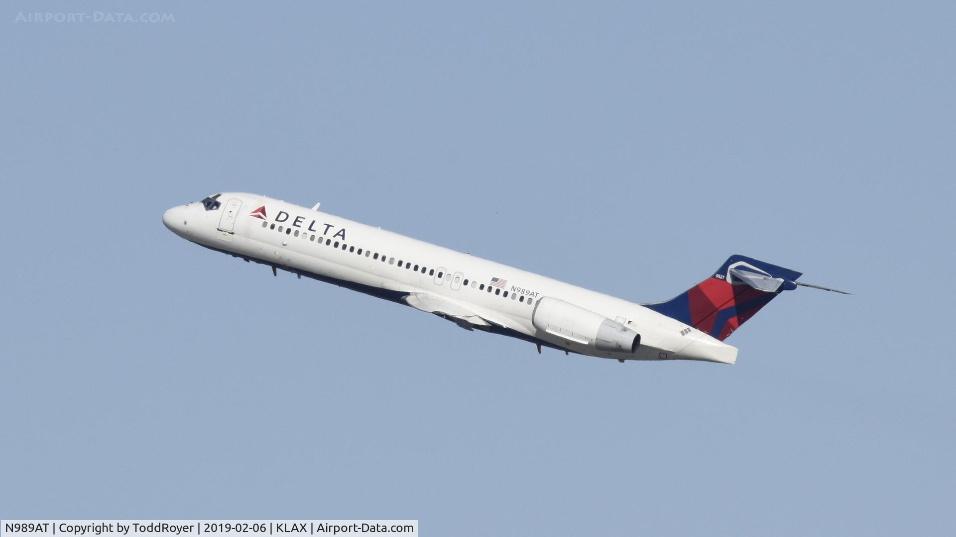 N989AT, 2001 Boeing 717-200 C/N 55152, Departing LAX on 24L
