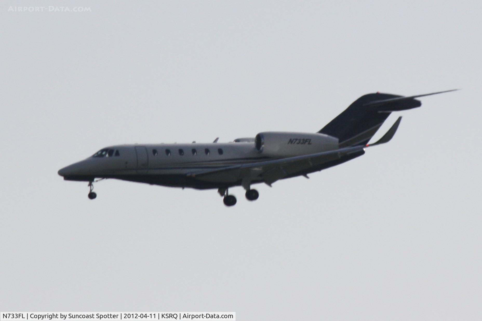 N733FL, 1997 Cessna 750 Citation X Citation X C/N 750-0027, N733FL on approach to Runway 32 at Sarasota-Bradenton International Airport