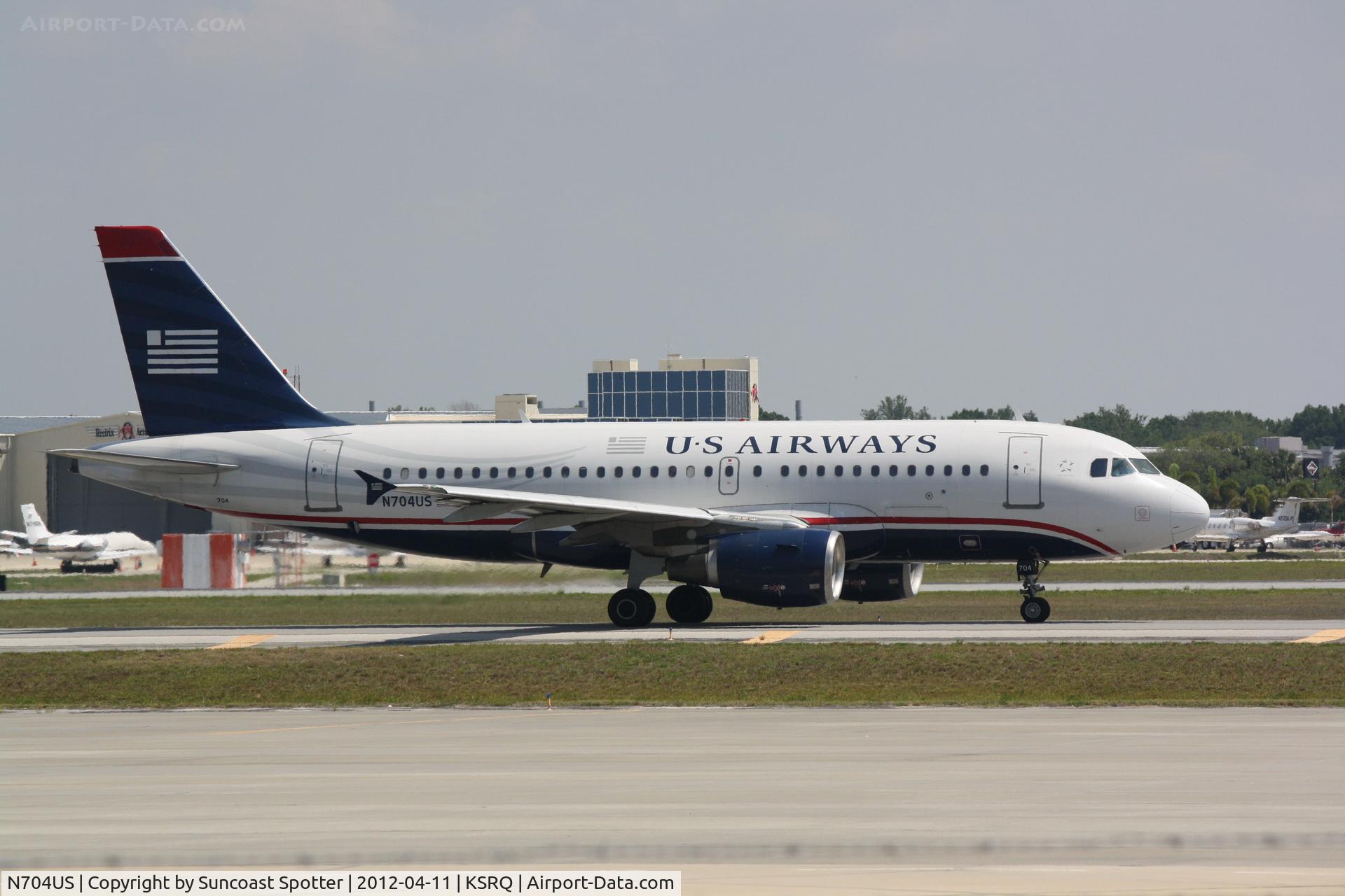 N704US, 1998 Airbus A319-112 C/N 0922, US Air Flight 1860 prepares for flight at Sarasota-Bradenton International Airport
