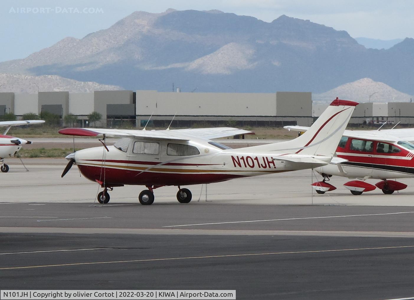 N101JH, 1972 Cessna 210L Centurion C/N 21059759, march 2022
