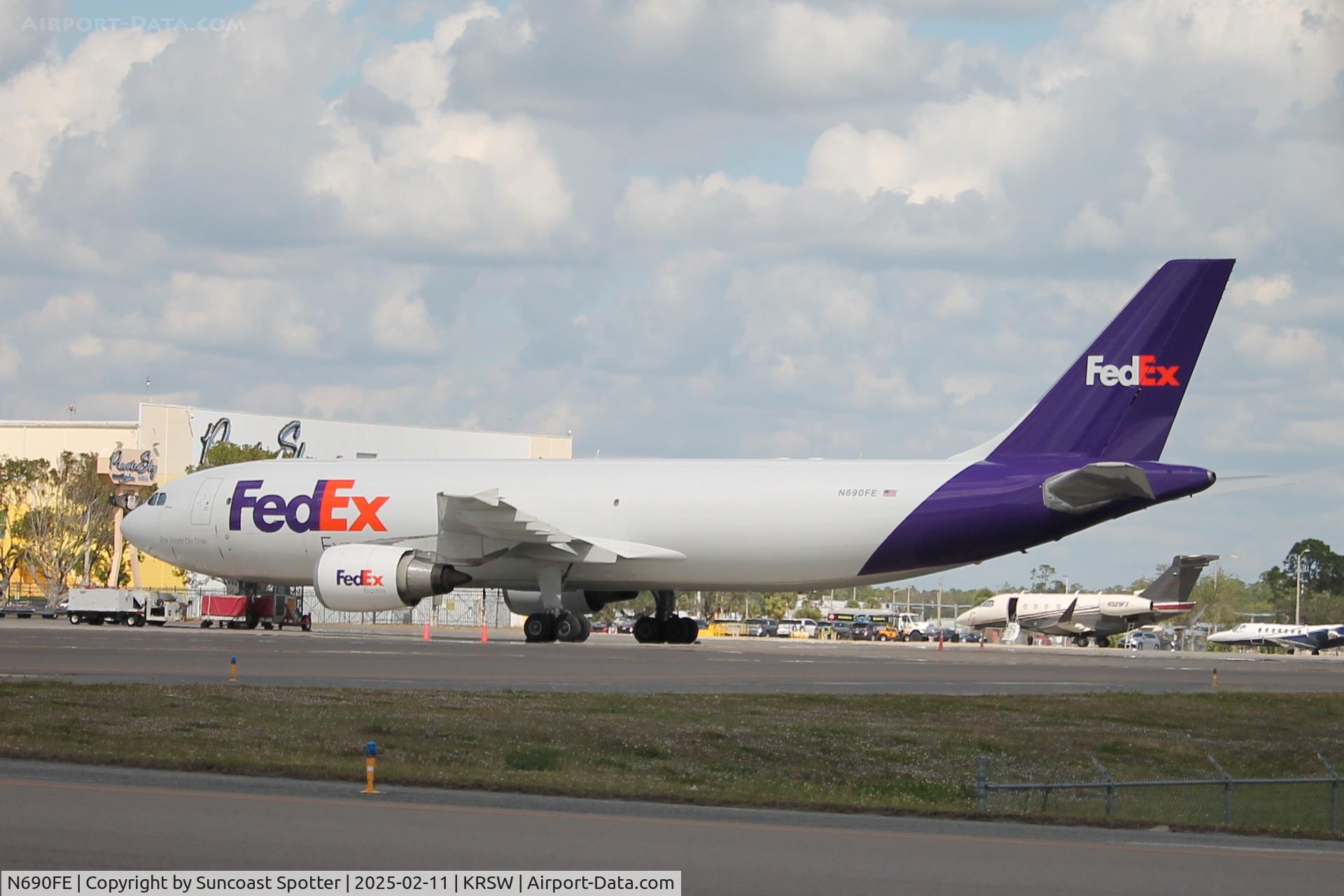 N690FE, 2007 Airbus A300F4-605R C/N 0876, FedEx Airbus A300 parked on the cargo ramp at Southwest Florida International Airport