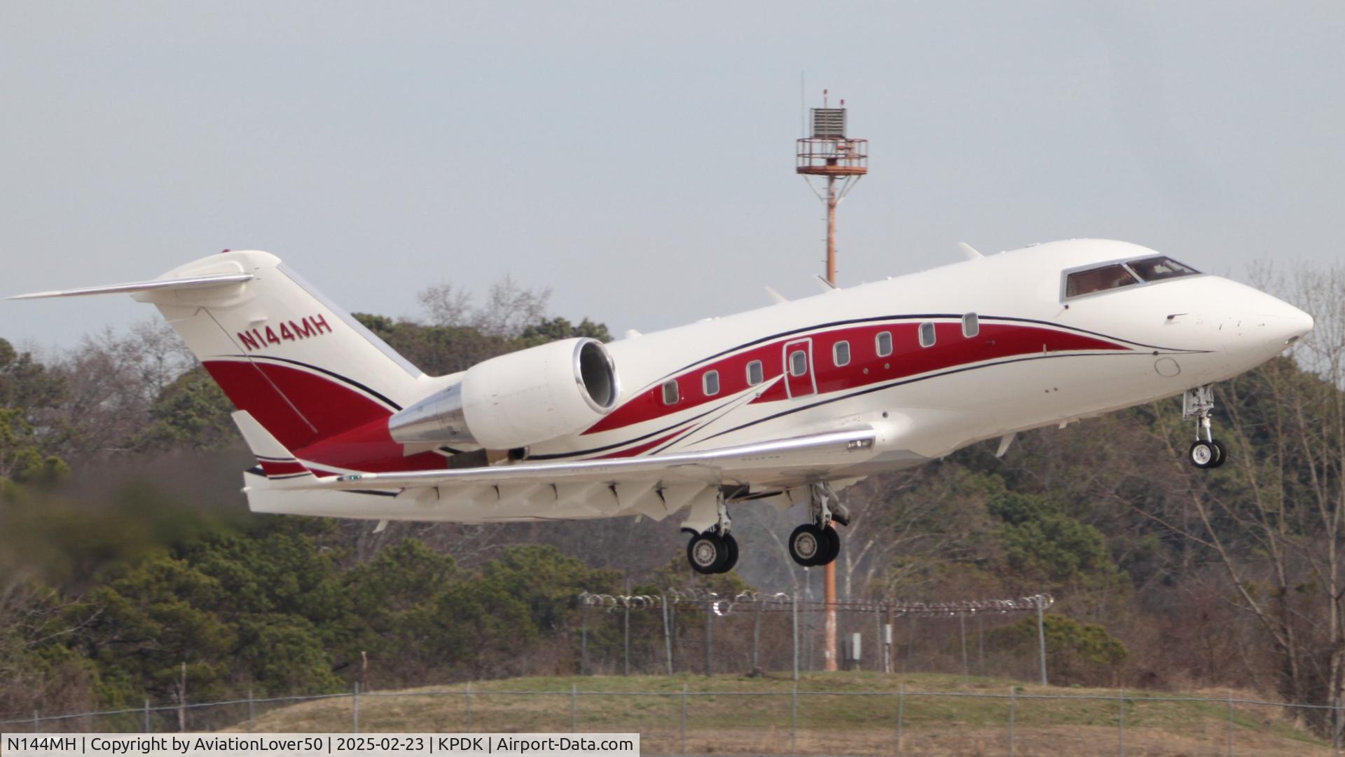 N144MH, 1993 Canadair Challenger 601-3R (CL-600-2B16) C/N 5135, Challenger 601-3R