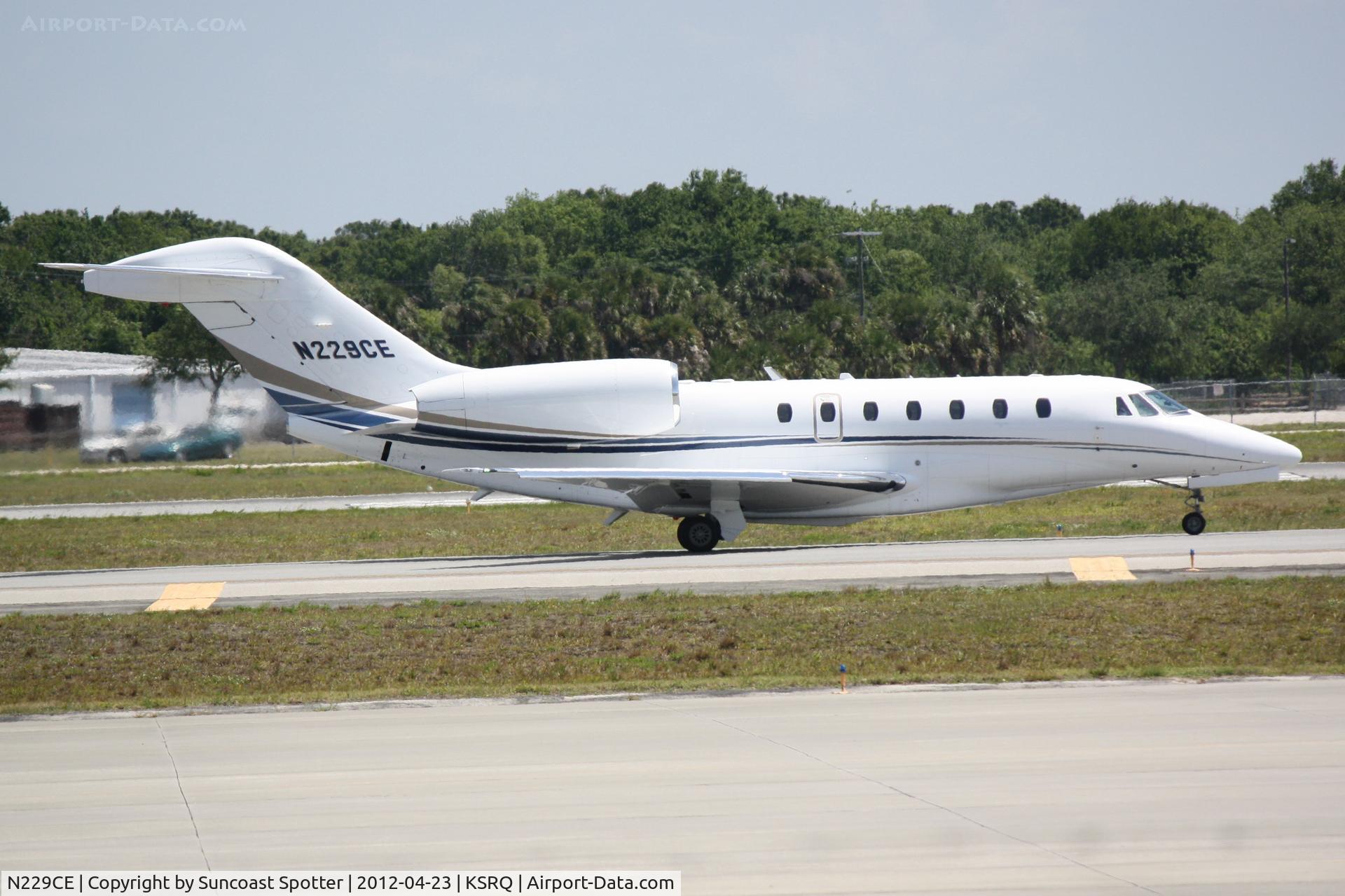 N229CE, 2004 Cessna 750 Citation X Citation X C/N 750-0229, N229CE taxis for departure at Sarasota-Bradenton International Airport