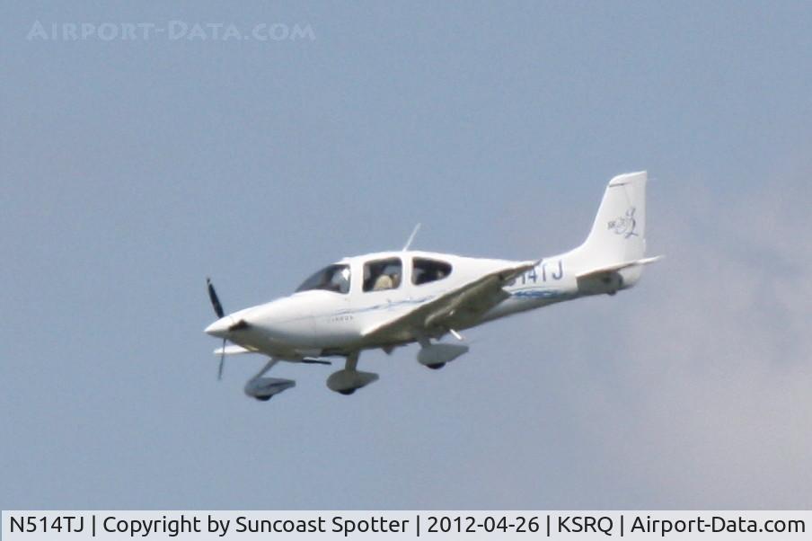 N514TJ, 2006 Cirrus SR20 C/N 1617, Cirrus SR-20 on approach to Runway 32 at Sarasota-Bradenton International Airport