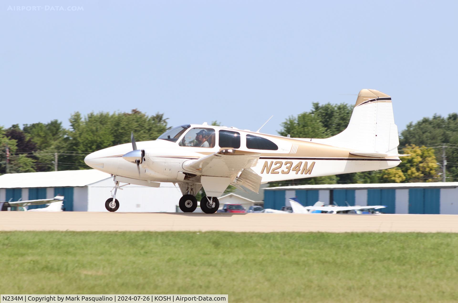N234M, 1963 Beech D95A Travel Air C/N TD-560, Beech D95A