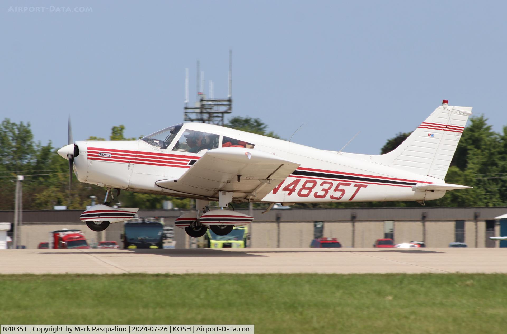 N4835T, 1972 Piper PA-28-140 Cherokee Cruiser C/N 28-7225218, Piper PA-28-140