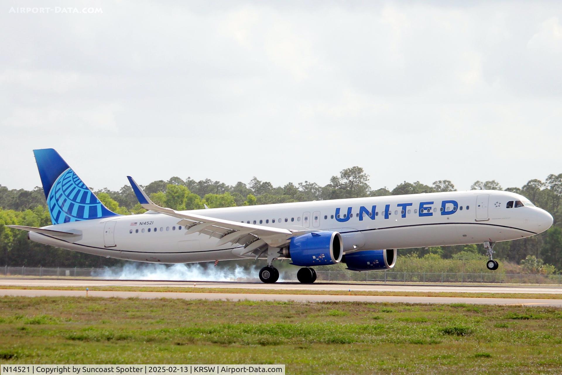 N14521, 2024 Airbus A321- 271NX NEO C/N 12175, United Flight 1740 arrives on Runway 24 at Southwest Florida International Airport following flight from Chicago-O’Hare International Airport