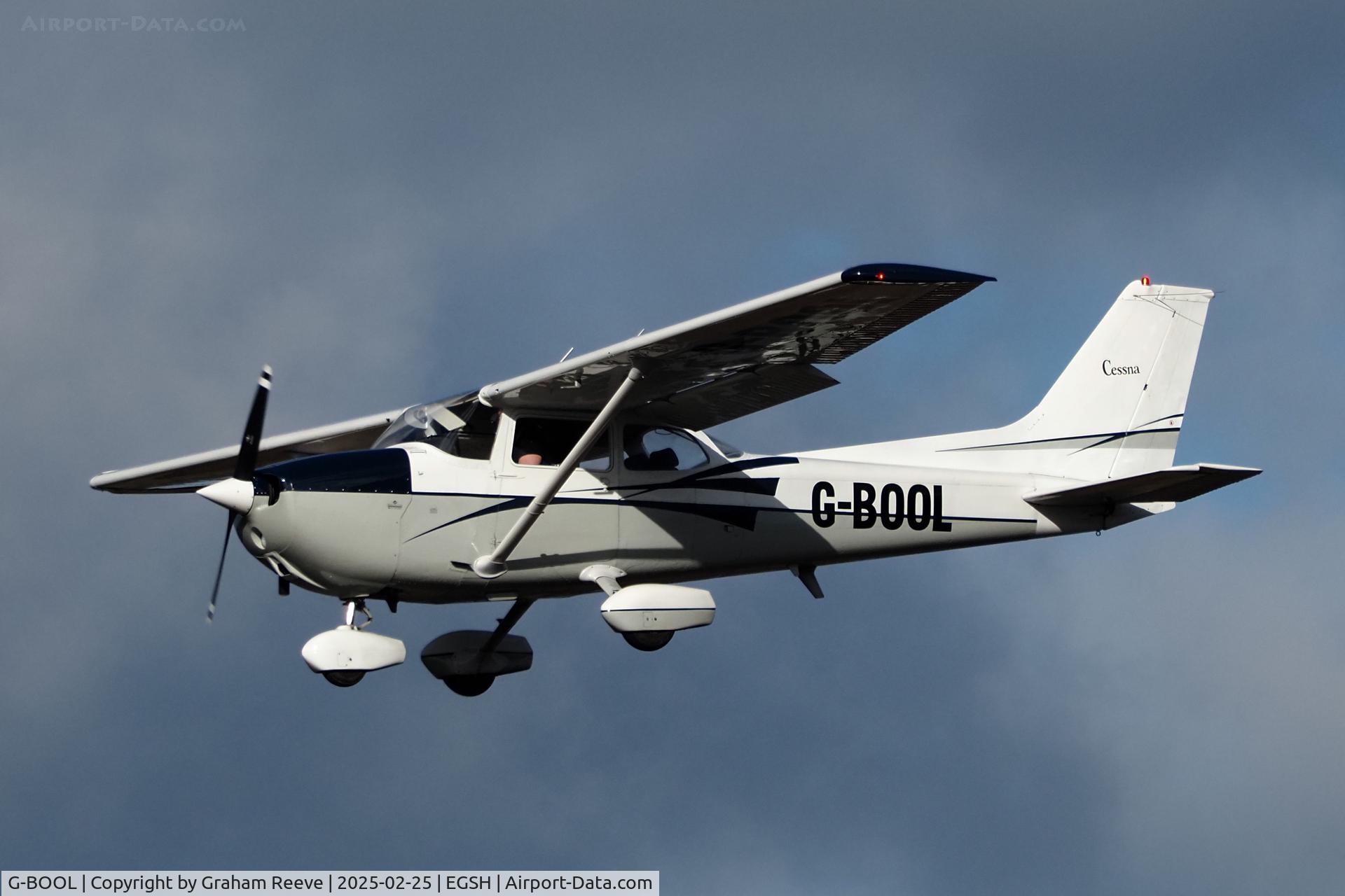 G-BOOL, 1979 Cessna 172N C/N 172-72486, Landing at Norwich.