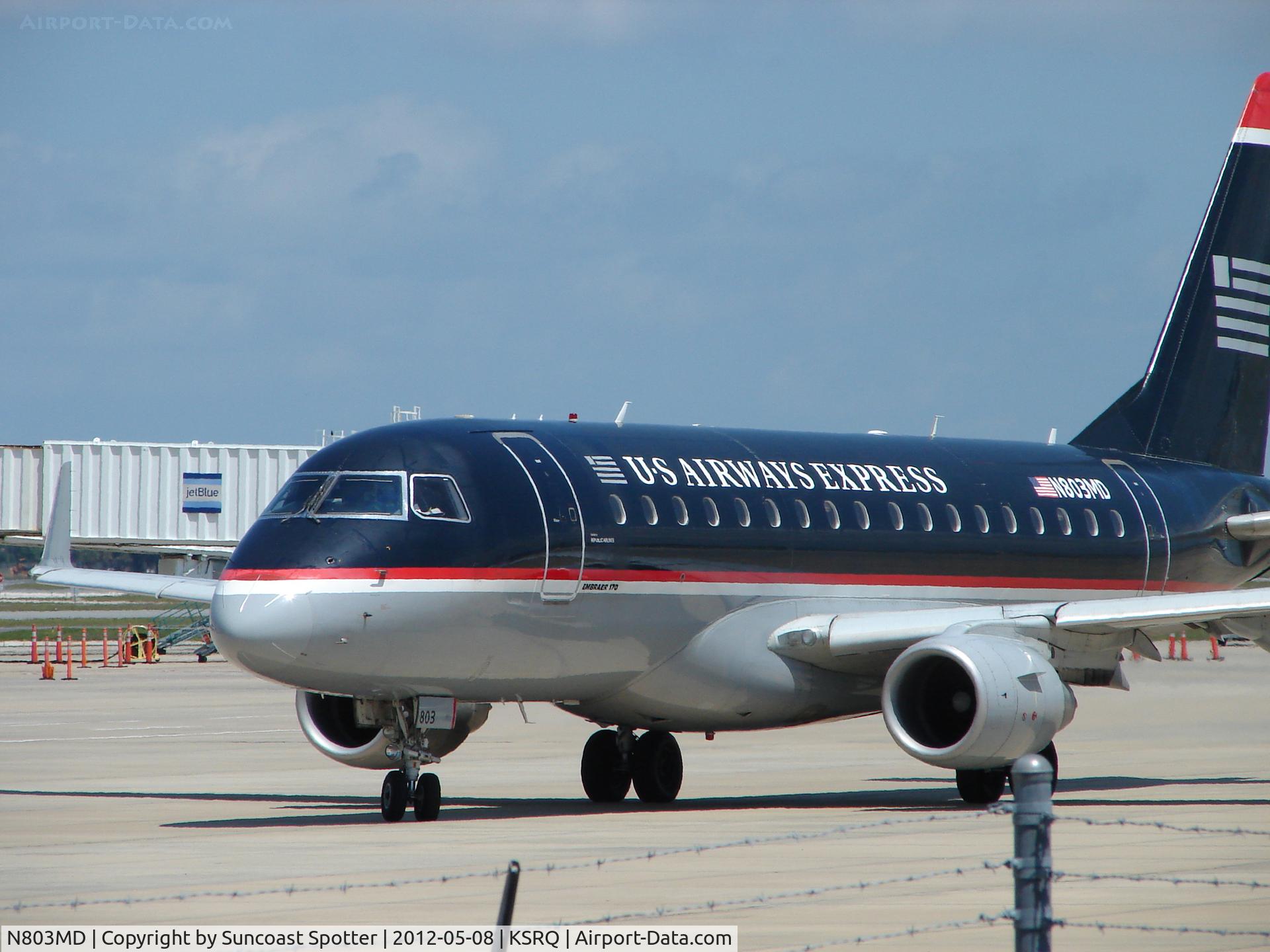 N803MD, 2004 Embraer 170SU (ERJ-170-100SU) C/N 17000015, US Air/Republic Flight 3396 prepares for flight at Sarasota-Bradenton International Airport