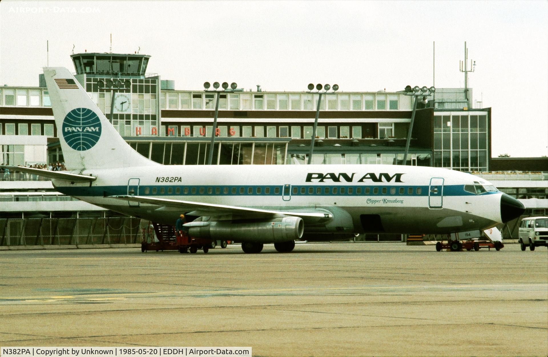 N382PA, 1968 Boeing 737-214 C/N 19921, Hamburg 20.5.1985