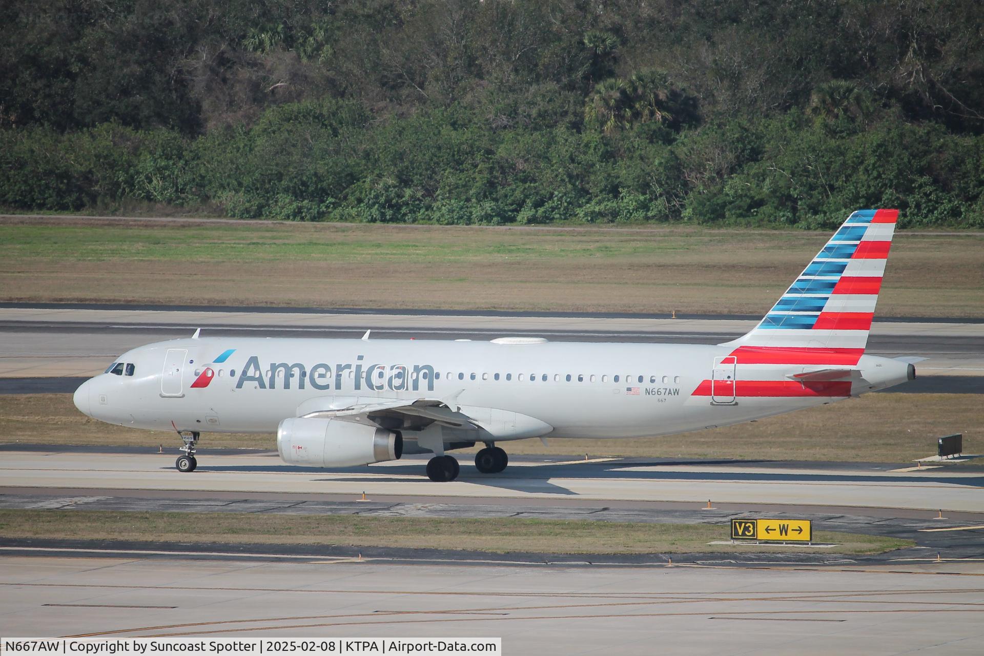N667AW, 2002 Airbus A320-232 C/N 1710, American Flight 2908 taxis at Tampa International Airport enroute to Philadelphia International Airport
