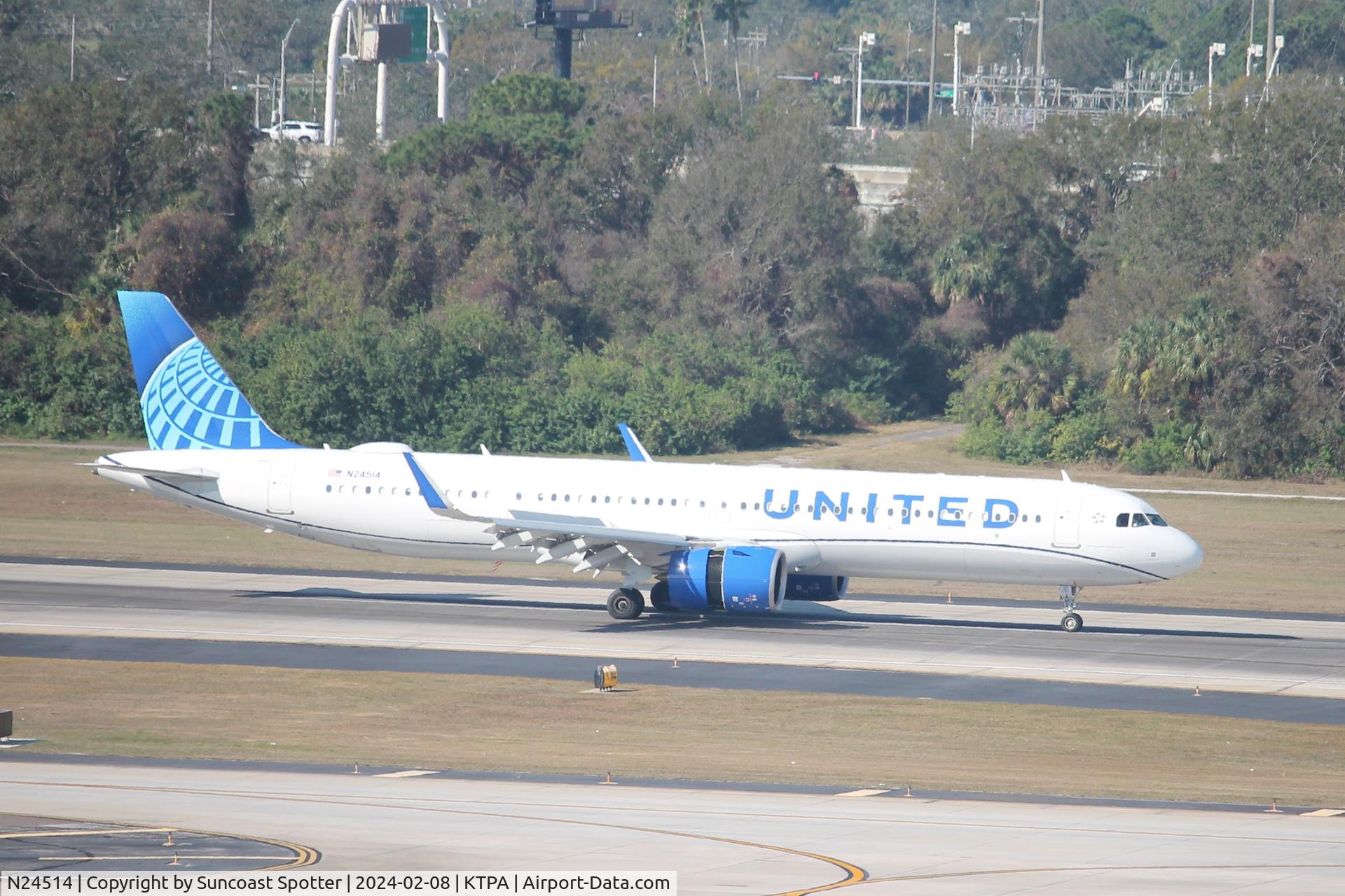 N24514, 2024 Airbus A321-271NX (NEO) C/N 12002, United Flight 2326 arrives on Runway 1L at Tampa International Airport following flight from Chicago-O’Hare International Airport