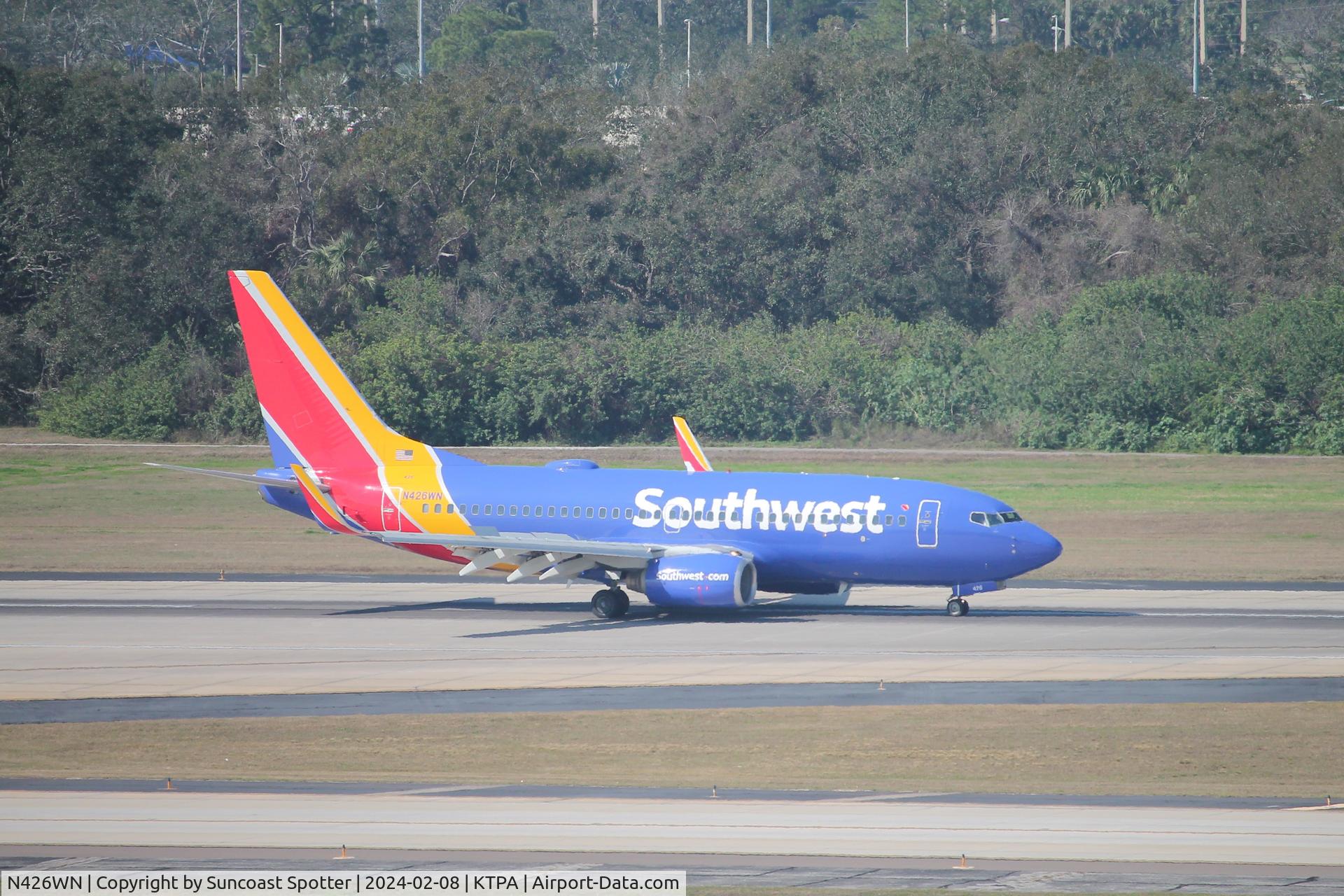 N426WN, 2002 Boeing 737-7H4 C/N 29830, Southwest Flight 215 arrives on Runway 1L at Tampa International Airport following flight from Chicago-Midway International Airport
