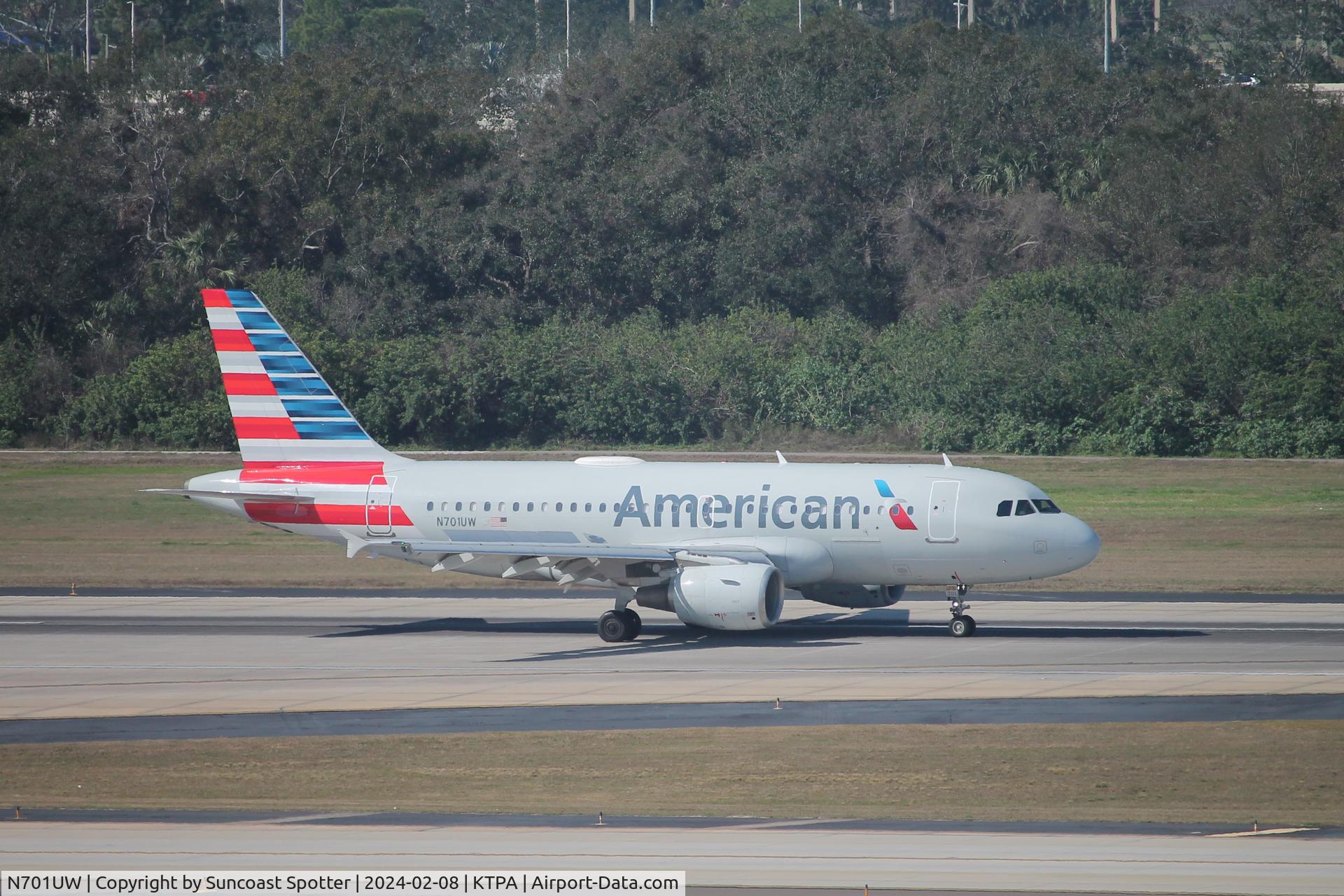 N701UW, 1998 Airbus A319-112 C/N 0890, American Flight 1944 arrives on Runway 1L at Tampa International Airport following flight from Reagan National Airport