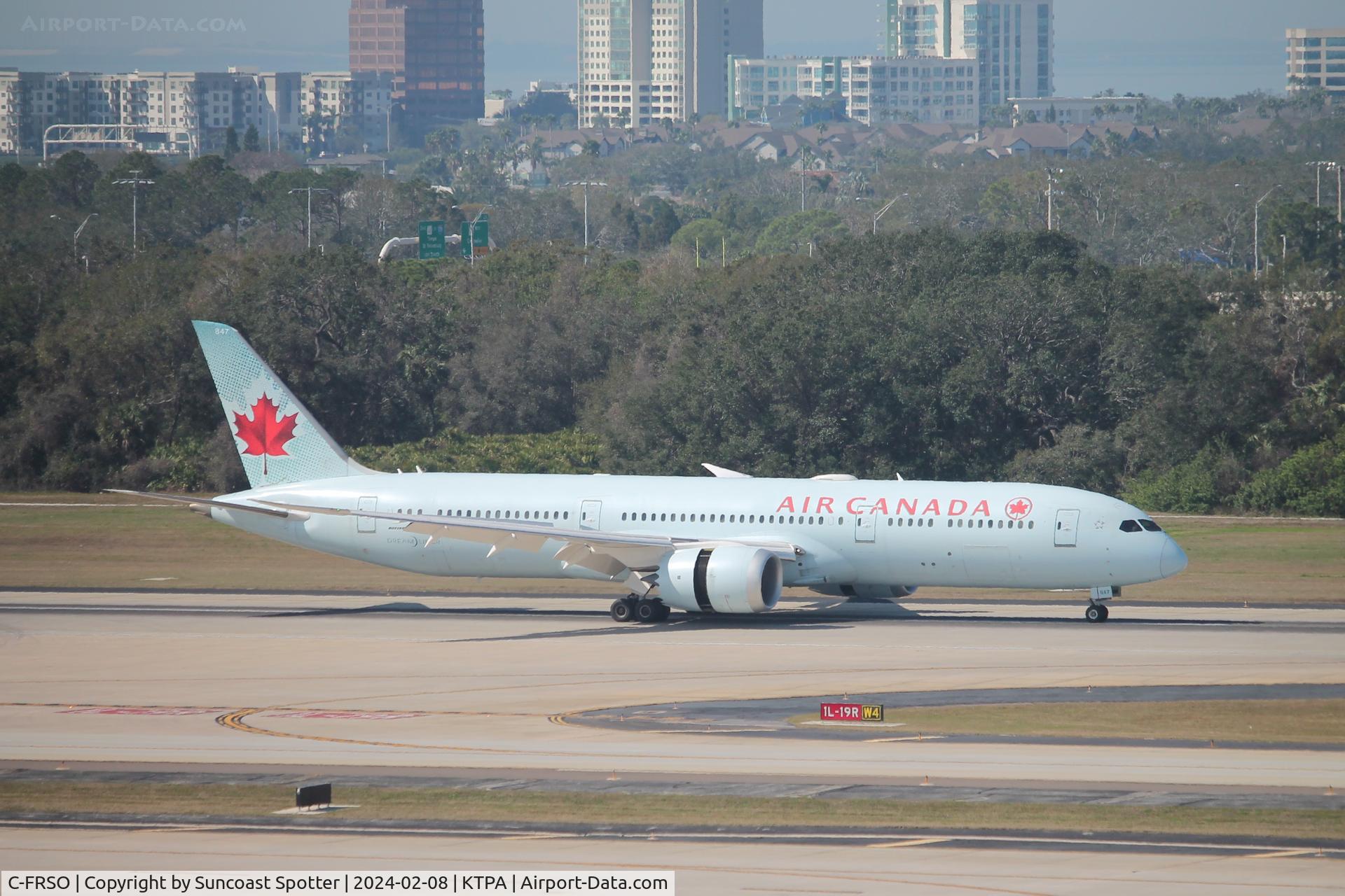 C-FRSO, 2017 Boeing 787-9 Dreamliner C/N 37177, Air Canada Flight 1240 arrives on Runway 1L at Tampa International Airport following flight from Toronto-Pearson International Airport