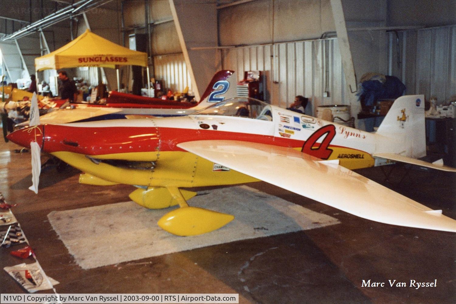 N1VD, 1972 Deluca OR-71 C/N V102, Formula One class race #4 at the Reno Air Races in 2003. Pilot was Hep Porter.