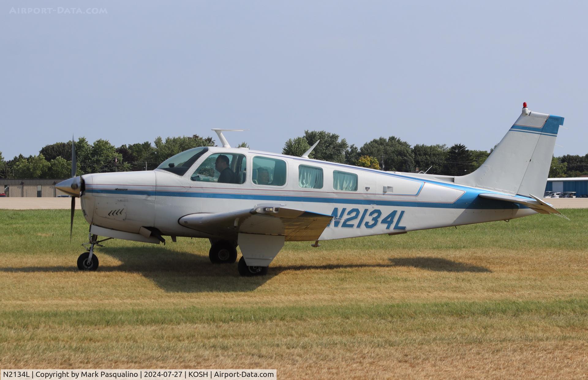 N2134L, 1976 Beech A36 Bonanza 36 C/N E-890, Beech A36