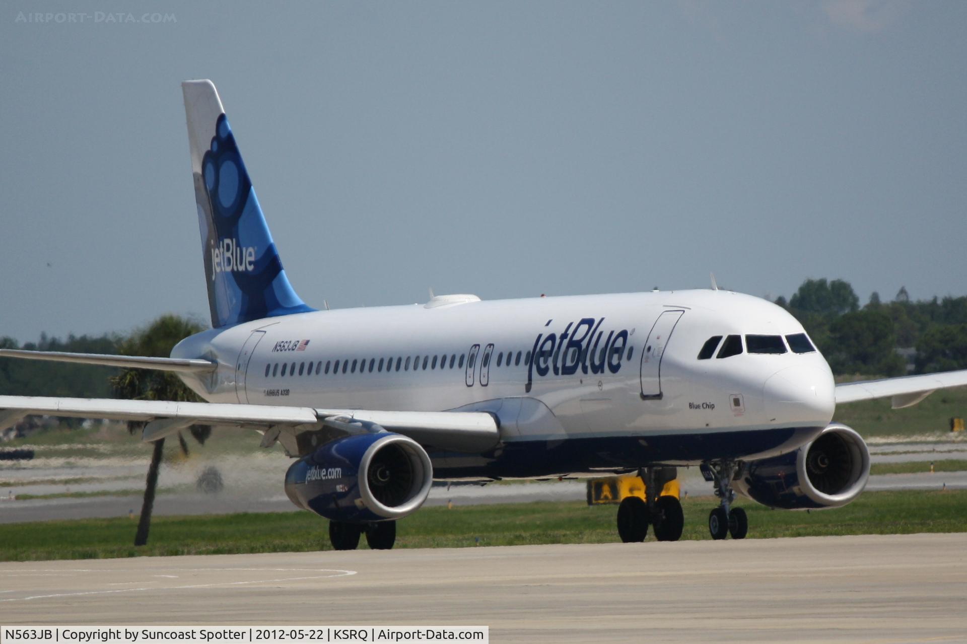 N563JB, 2003 Airbus A320-232 C/N 2006, JetBlue Flight 346 prepares for flight at Sarasota-Bradenton International Airport