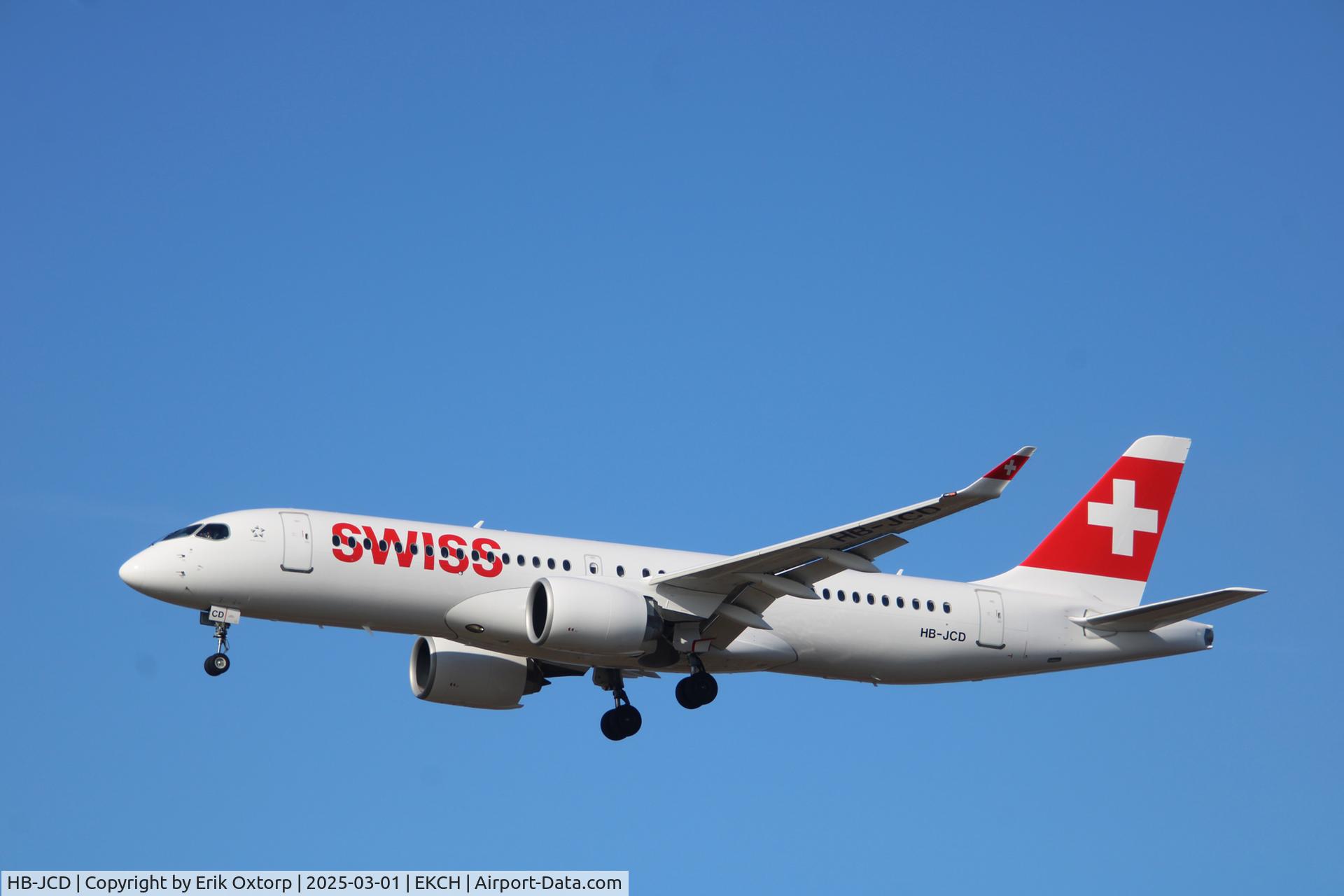 HB-JCD, 2017 Bombardier CSeries CS300 (BD-500-1A11) C/N 55013, HB-JCD landing rw 22L