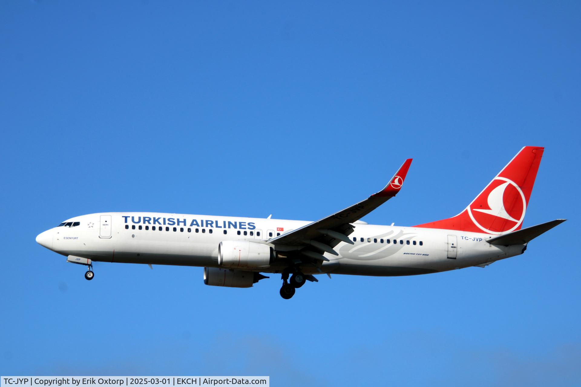 TC-JYP, 2015 Boeing 737-9F2/ER C/N 42014, TC-JYP landing rw 22L