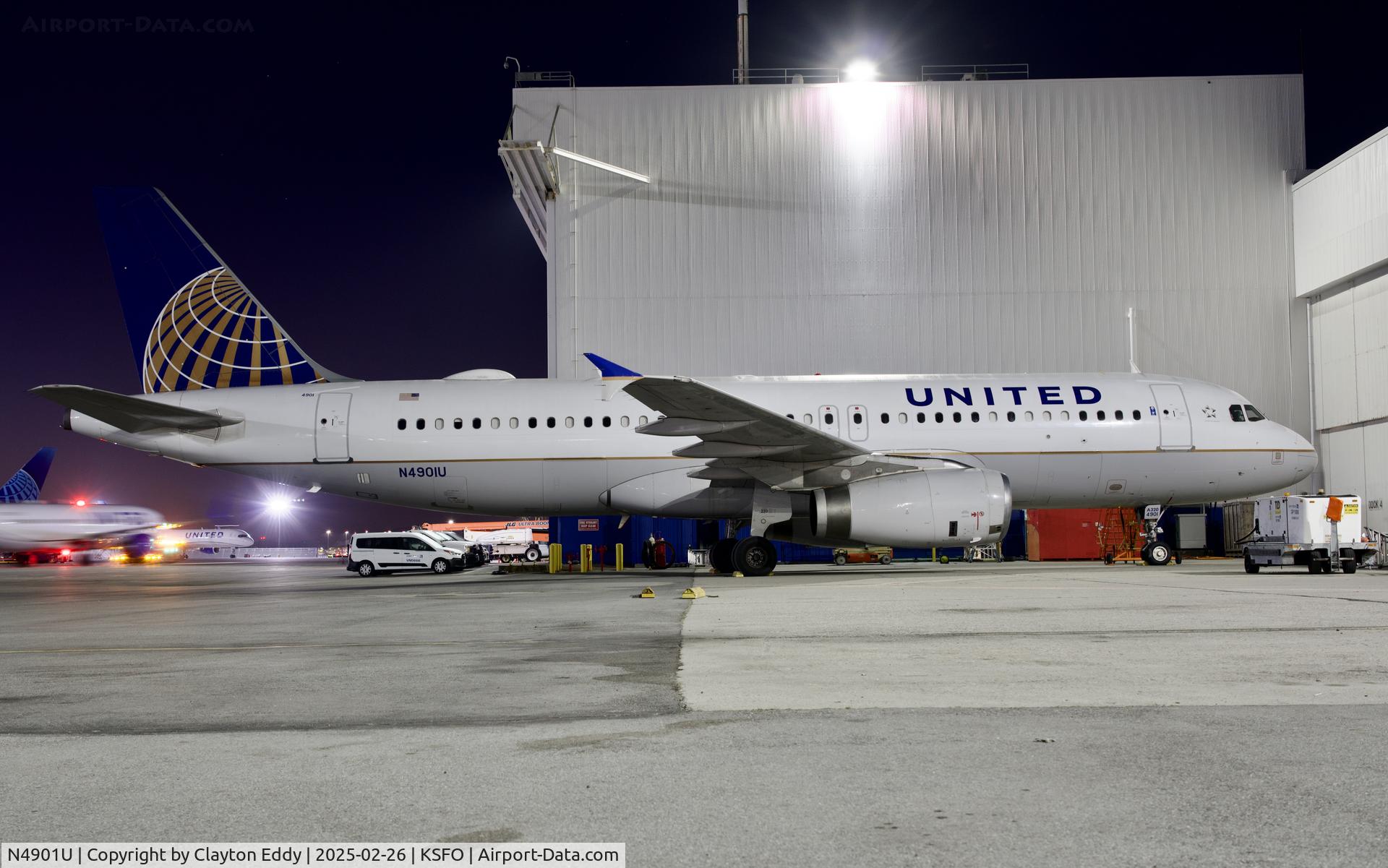 N4901U, 2006 Airbus A320-232 C/N 2680, SFO 2025