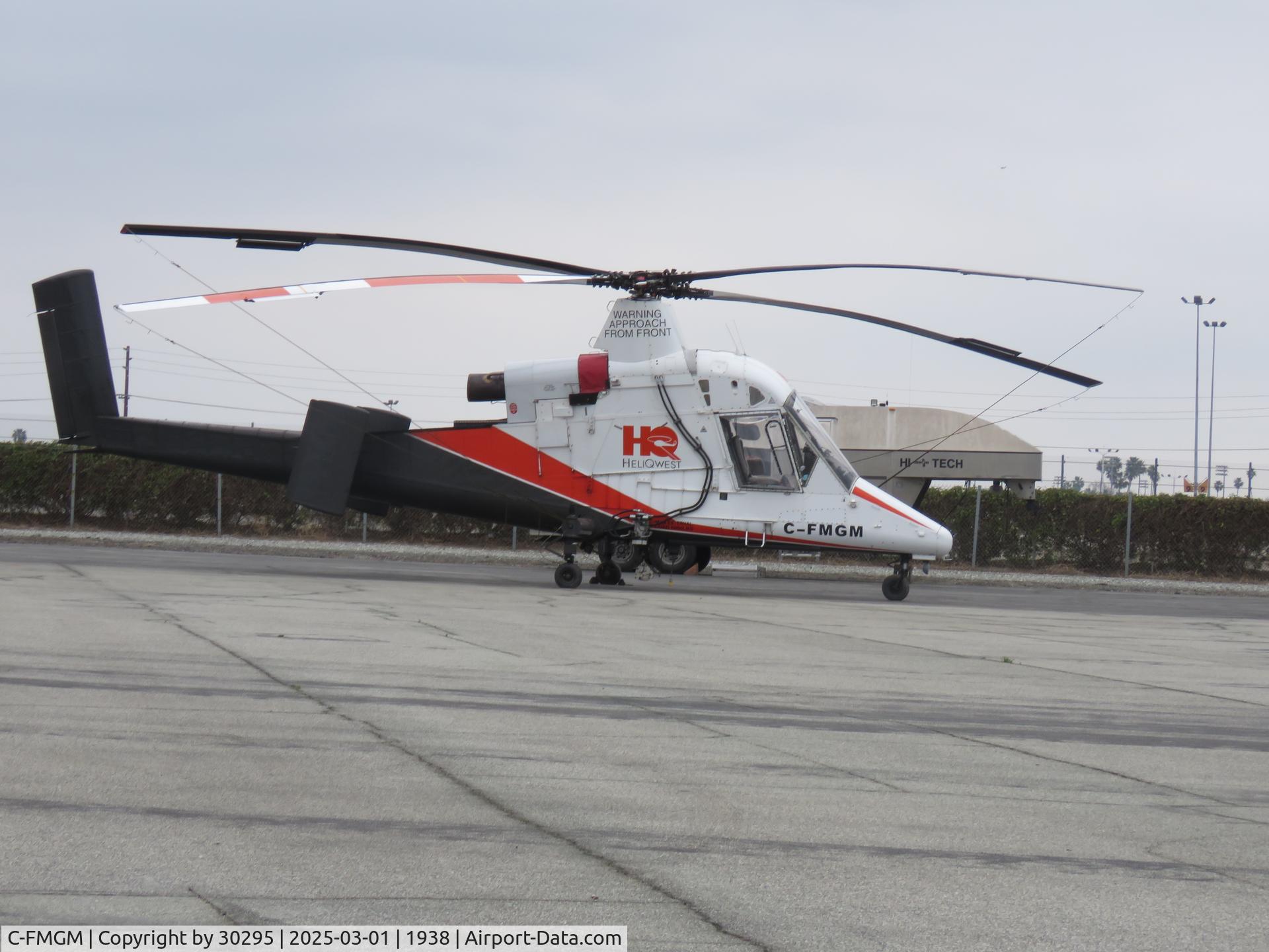 C-FMGM, 1995 Kaman K-1200 K-Max C/N A94-0013, Parked