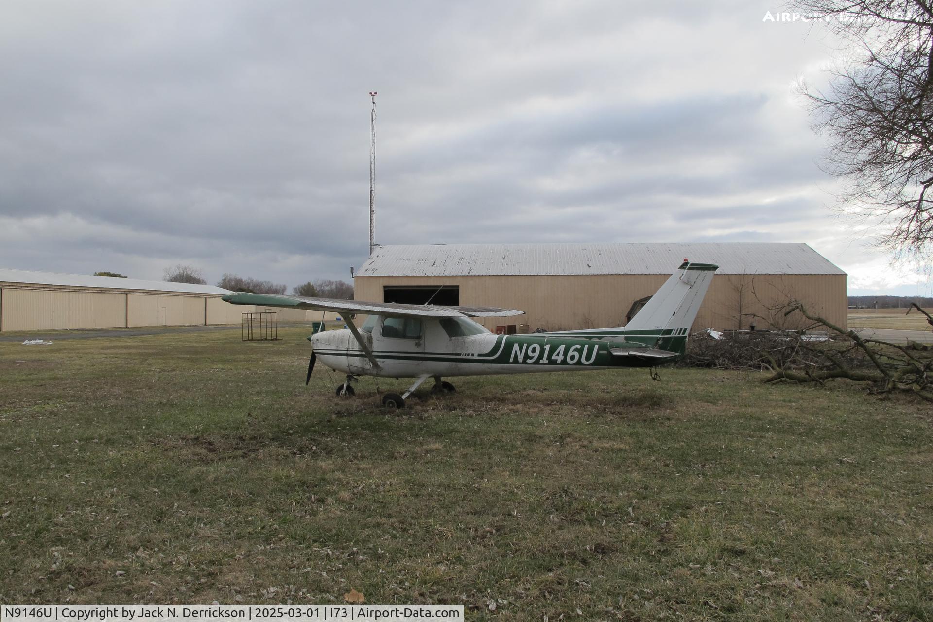 N9146U, 1976 Cessna 150M C/N 150-78097, 150 at Moraine