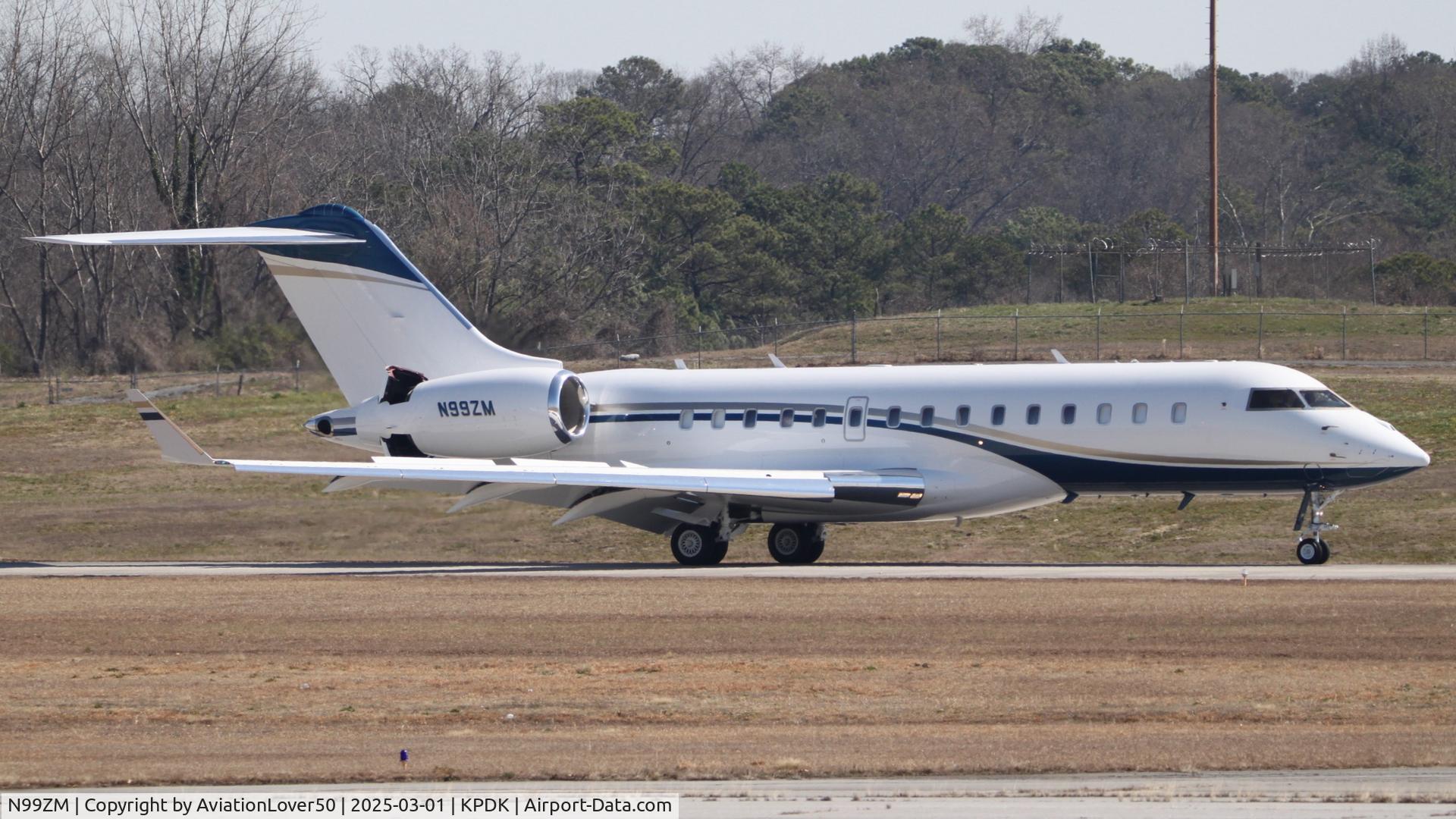 N99ZM, 2013 Bombardier BD-700-1A10 Global 6000 C/N 9587, Global 6000