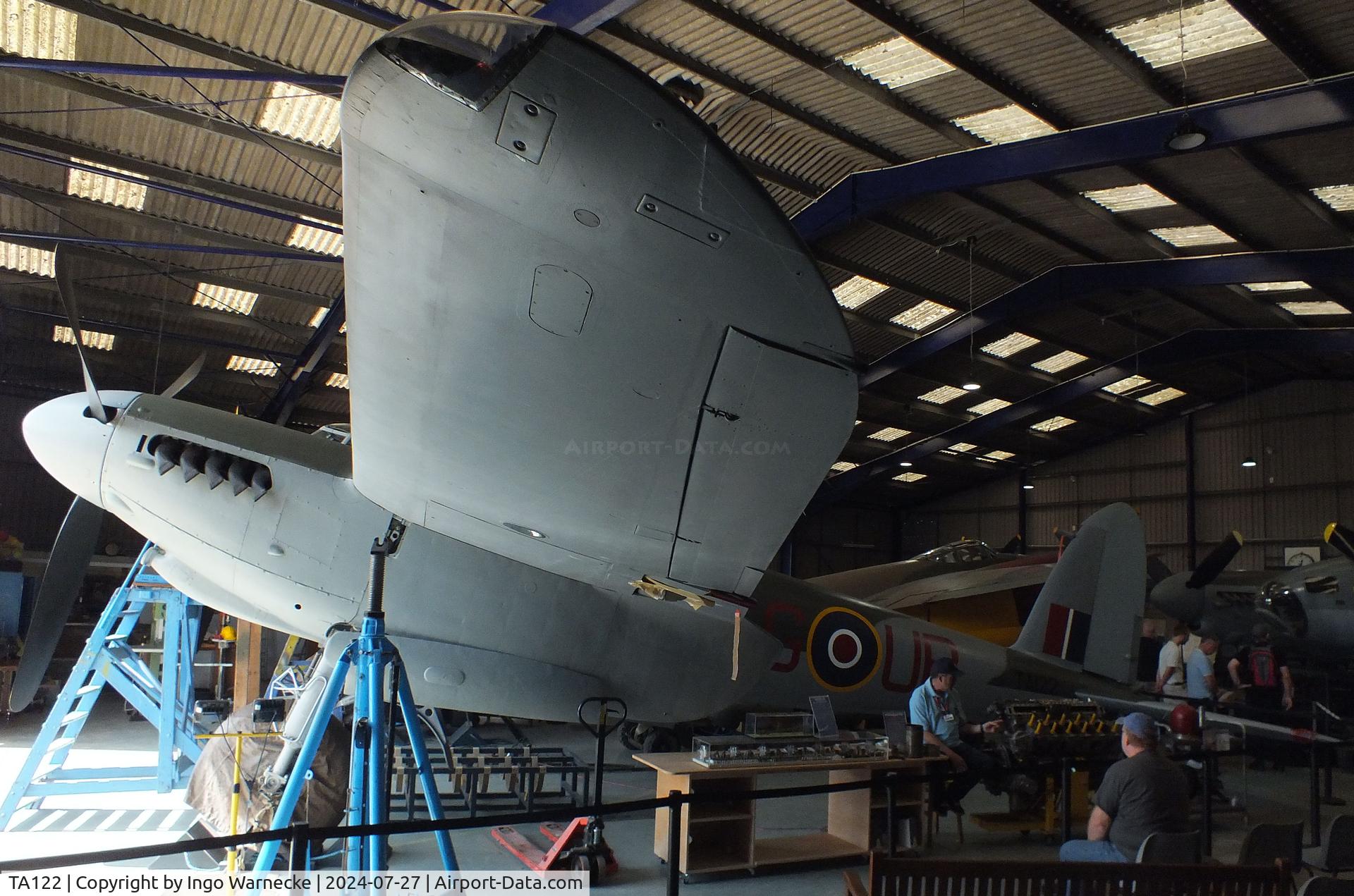 TA122, 1945 De Havilland DH-98 Mosquito FB.VI C/N Not found TA122, De Havilland D.H.98 Mosquito FB VI at the De Havilland Aircraft Museum, London Colney