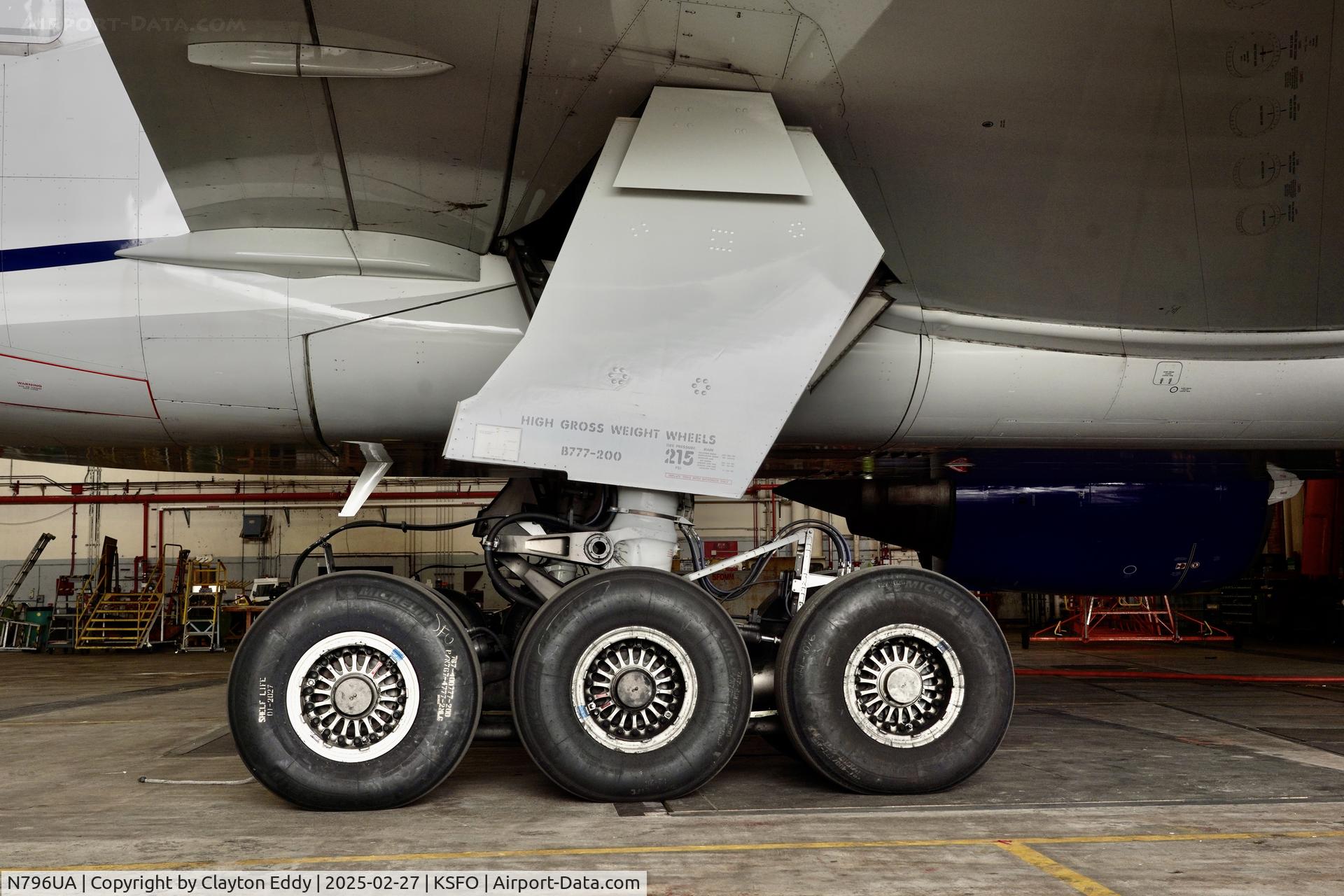 N796UA, 1998 Boeing 777-222 C/N 26931, SFO 2025
