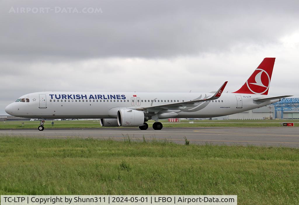 TC-LTP, 2022 Airbus A321-271NX C/N 11148, Taxiing to the Terminal