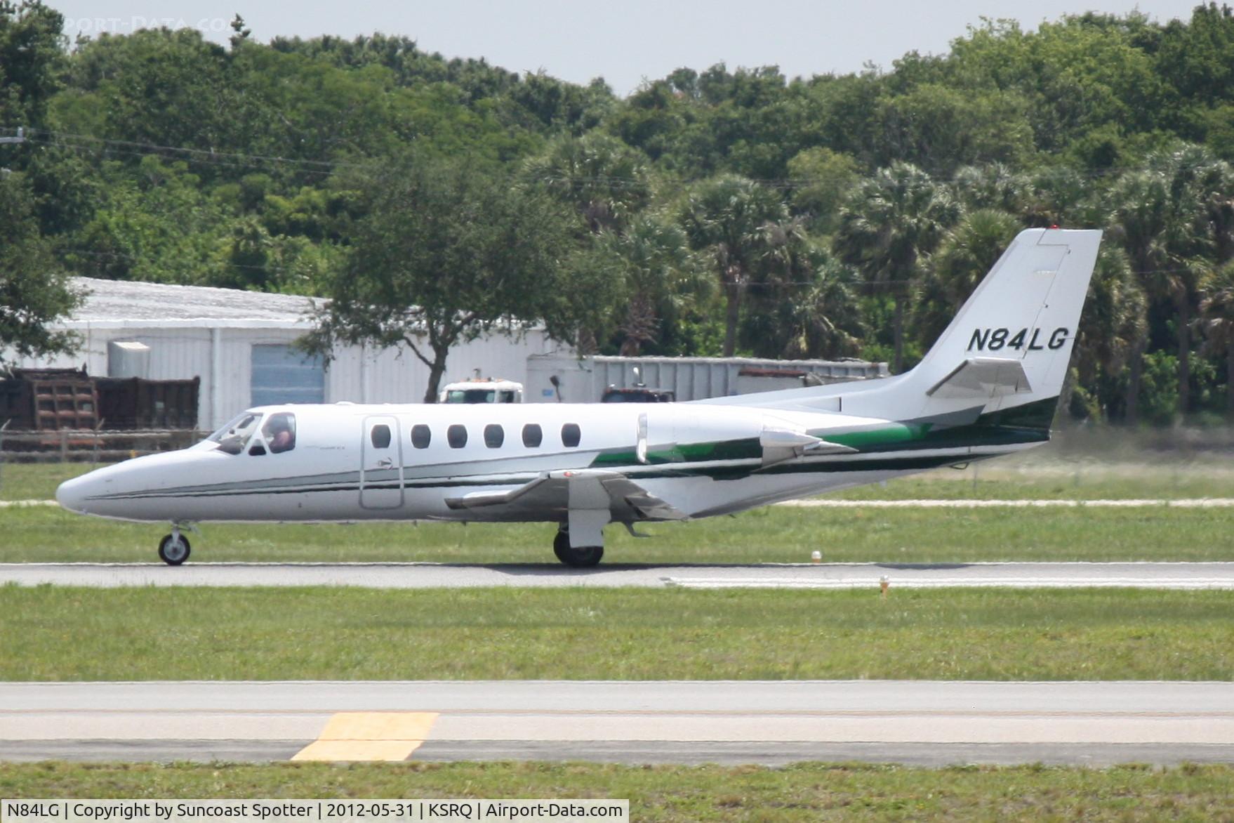 N84LG, 1984 Cessna S550 Citation IIS C/N S550-0013, Cessna Citation Bravo departs Runway 32 at Sarasota-Bradenton International Airport enrote to Shreveport Regional Airport