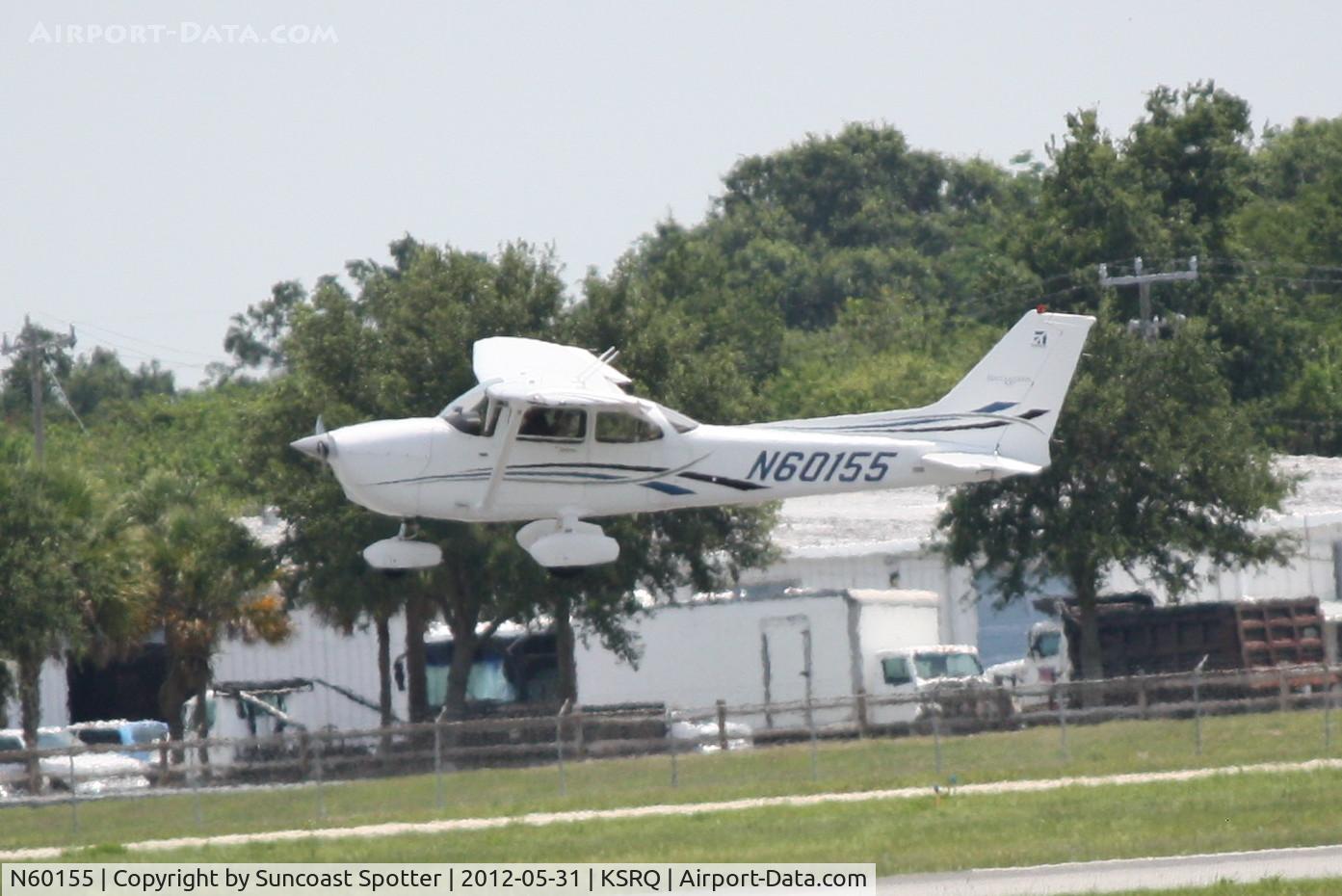 N60155, 2006 Cessna 172S Skyhawk SP C/N 172S10167, Cessna Skyhawk arrives on Runway 32 at Sarasota-Bradenton International Airport