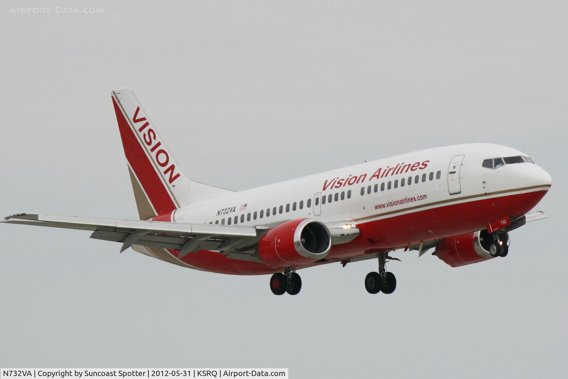 N732VA, 1985 Boeing 737-3TO C/N 23366, Vision Flight 701 arrives on Runway 32 at Sarasota-Bradenton International Airport following a flight from Gulfport-Biloxi International Airport